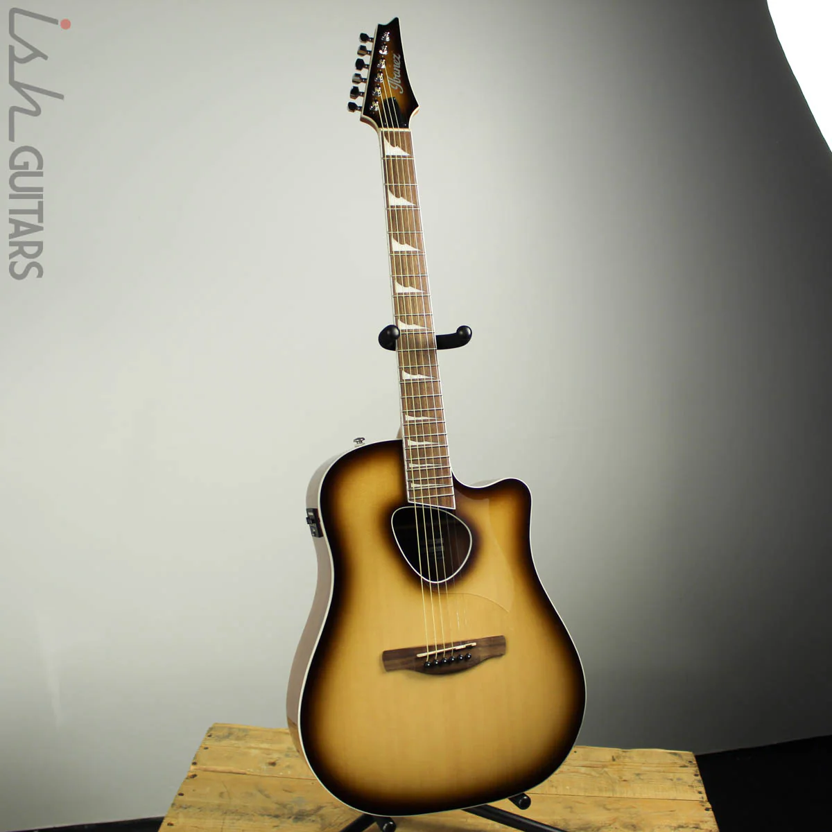 Ibanez Altstar ALT30 Natural Browned Burst High Gloss - Image 2