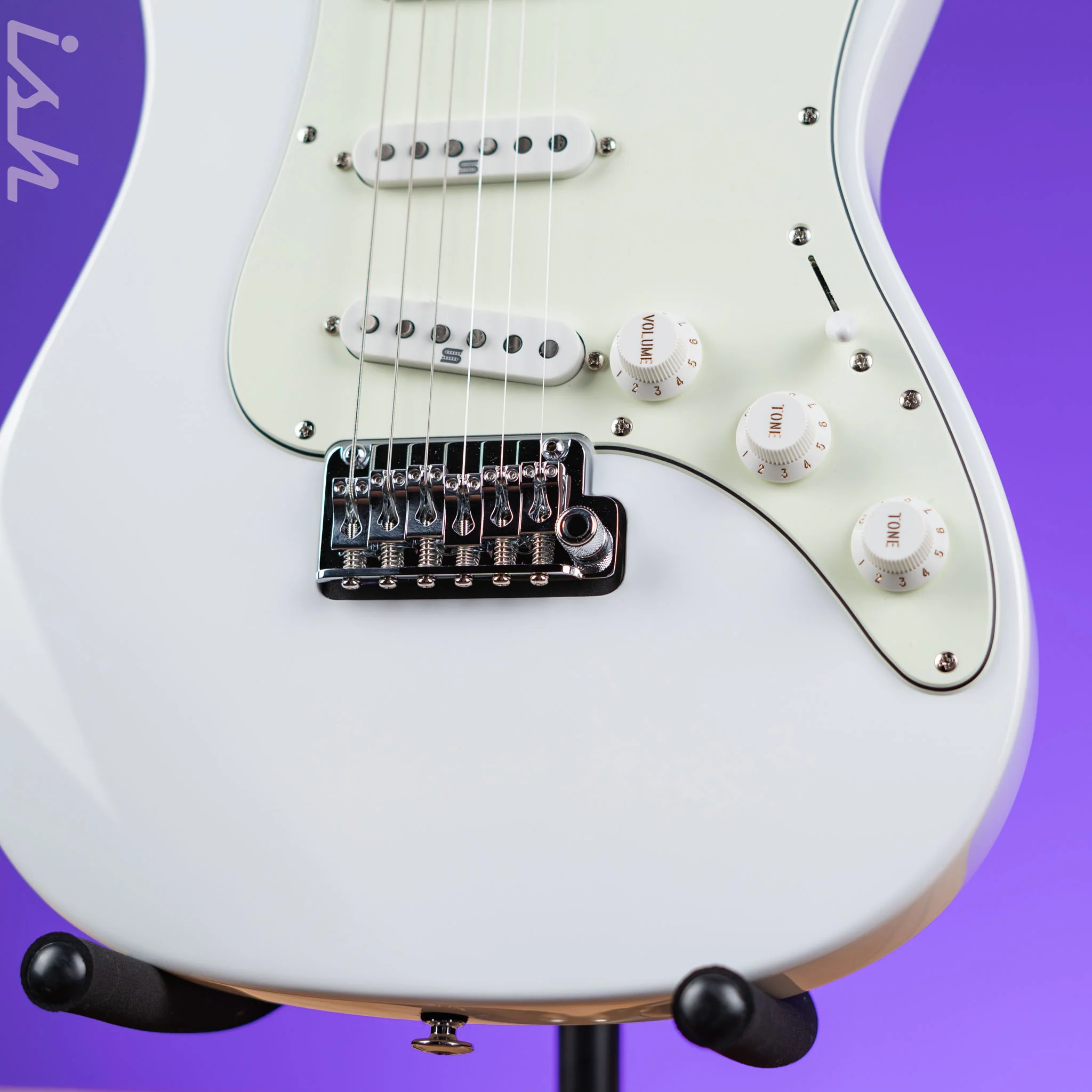 Ibanez LM1 Luca Mantovanelli Signature Prestige Electric Guitar Luna White Demo - Image 4