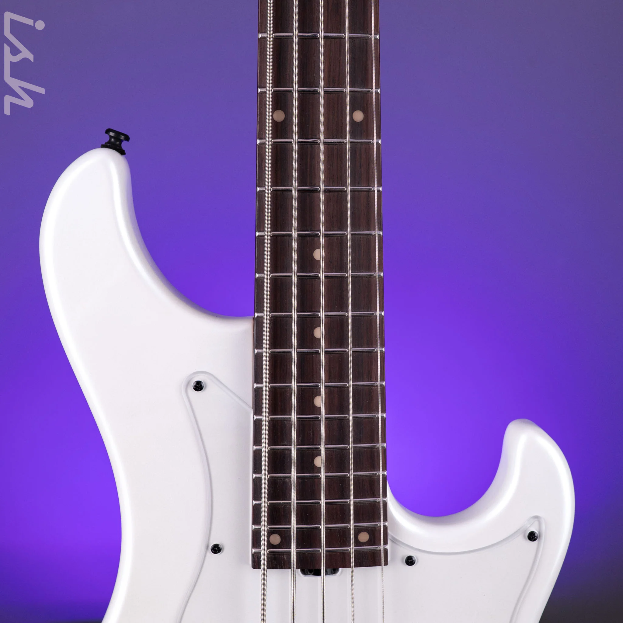 Ibanez Mode MDM1005 5-String Bass Pearl White - Image 6