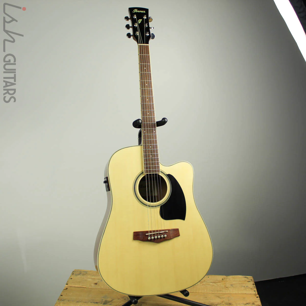 Ibanez PF15ECE-NT Natural - Image 2