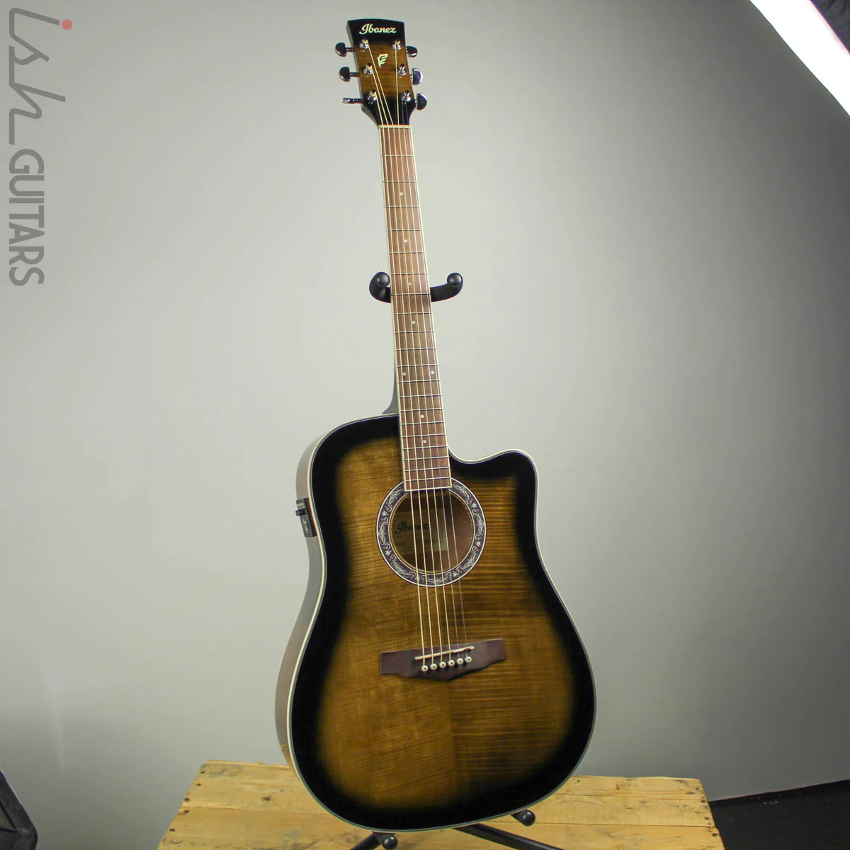 Ibanez PF28ECE Performance Dreadnought Cutaway Acoustic-Electric Guitar - Image 2