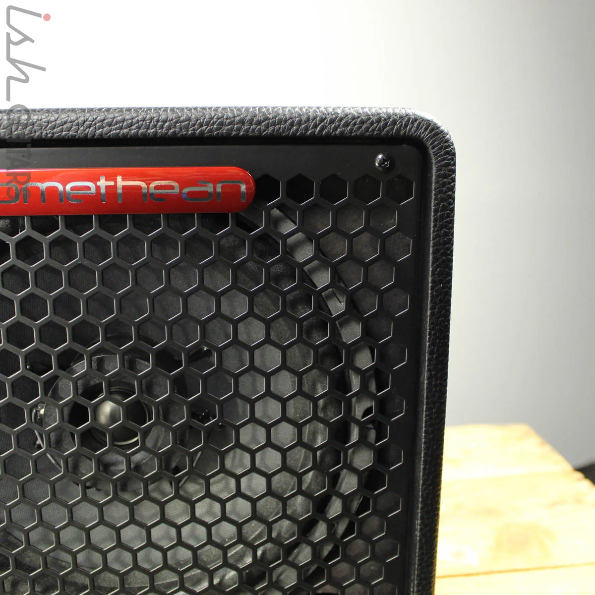 Ibanez Promethean P3110 300W 1x10 Bass Combo Amp Black - Image 3