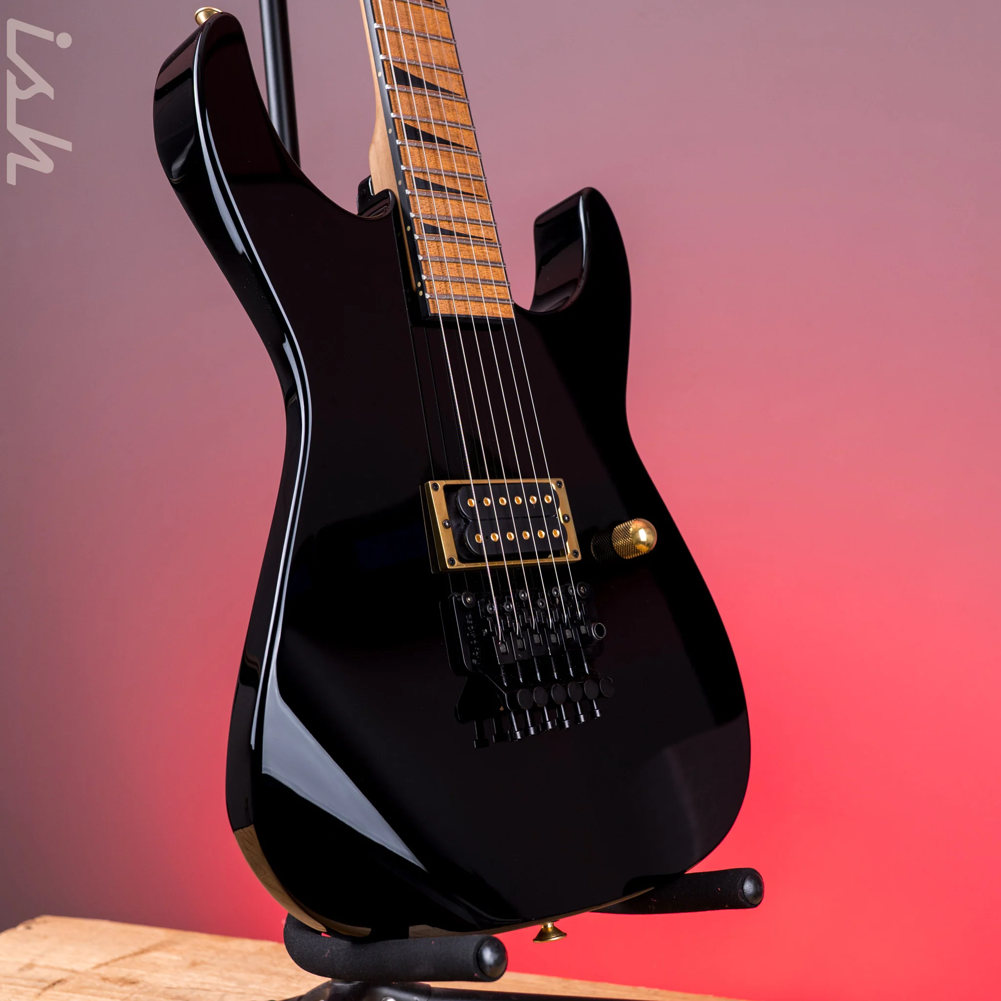 Jackson Custom Shop USA Special Edition Dinky Black Gold - Image 3