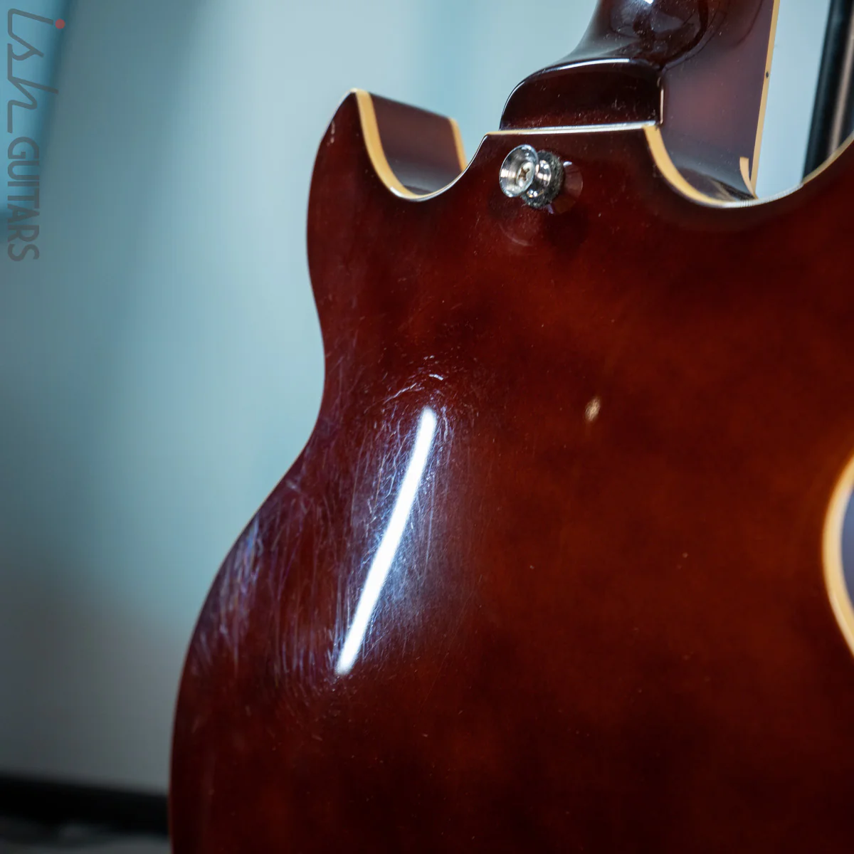 Jay Turser Semi-Hollow Bass Sunburst - Image 11