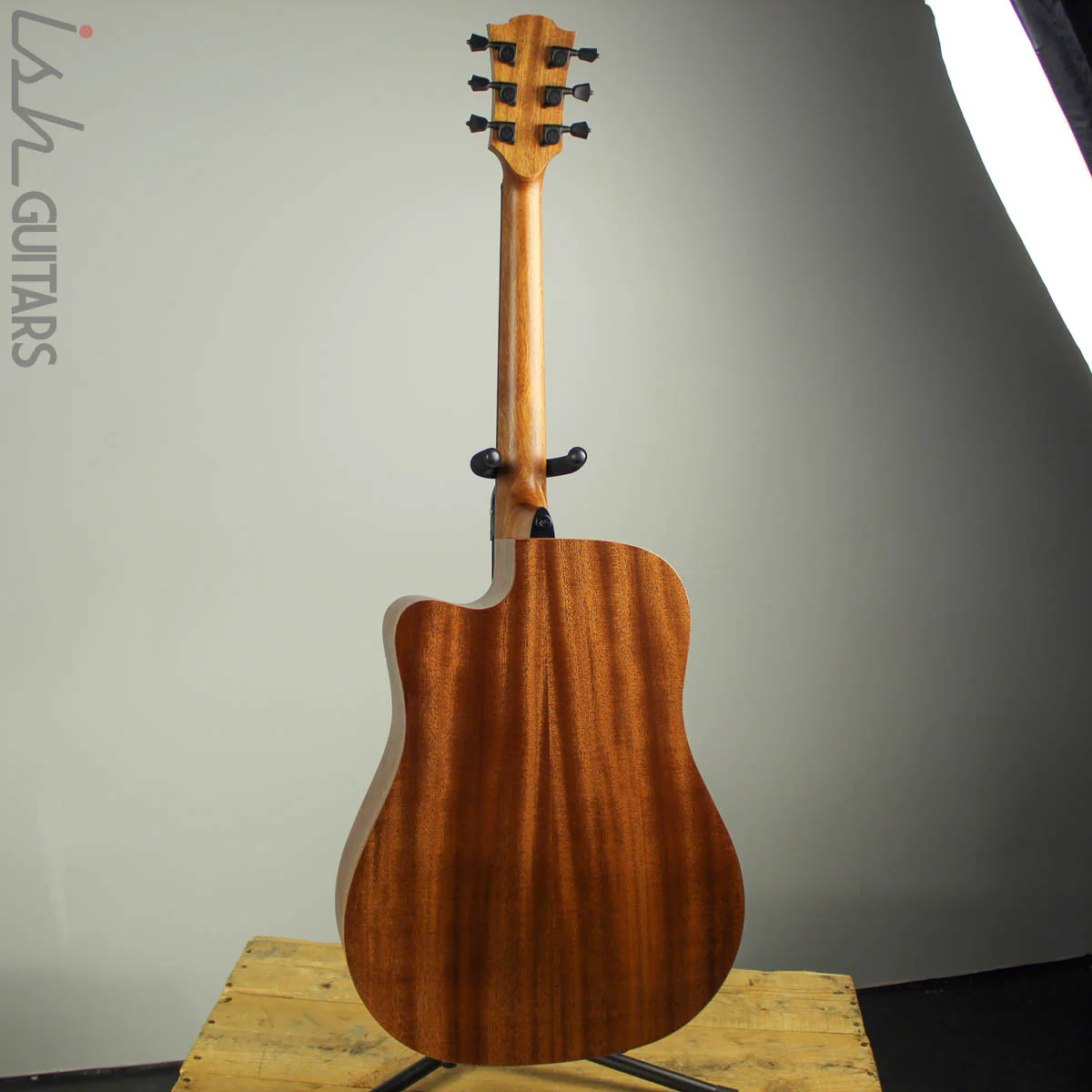 Lag Guitars THV10DCE Tramontane Hyvibe Dreadnought - Image 6
