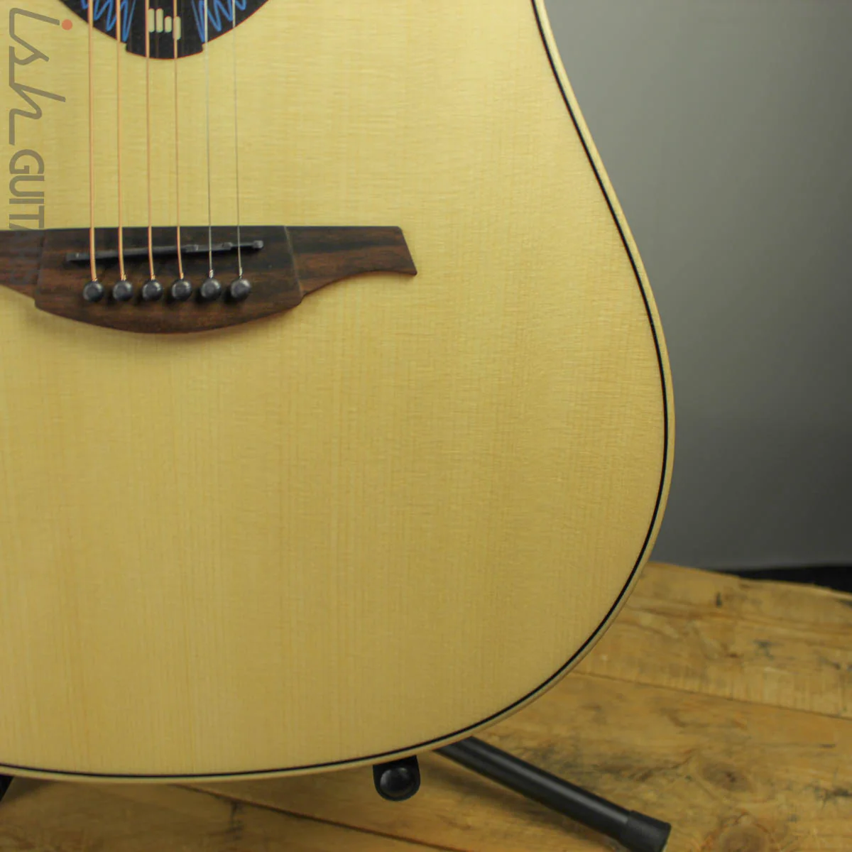 LAG THV20DCE Dreadnaught Cutaway HyVibe - Image 3