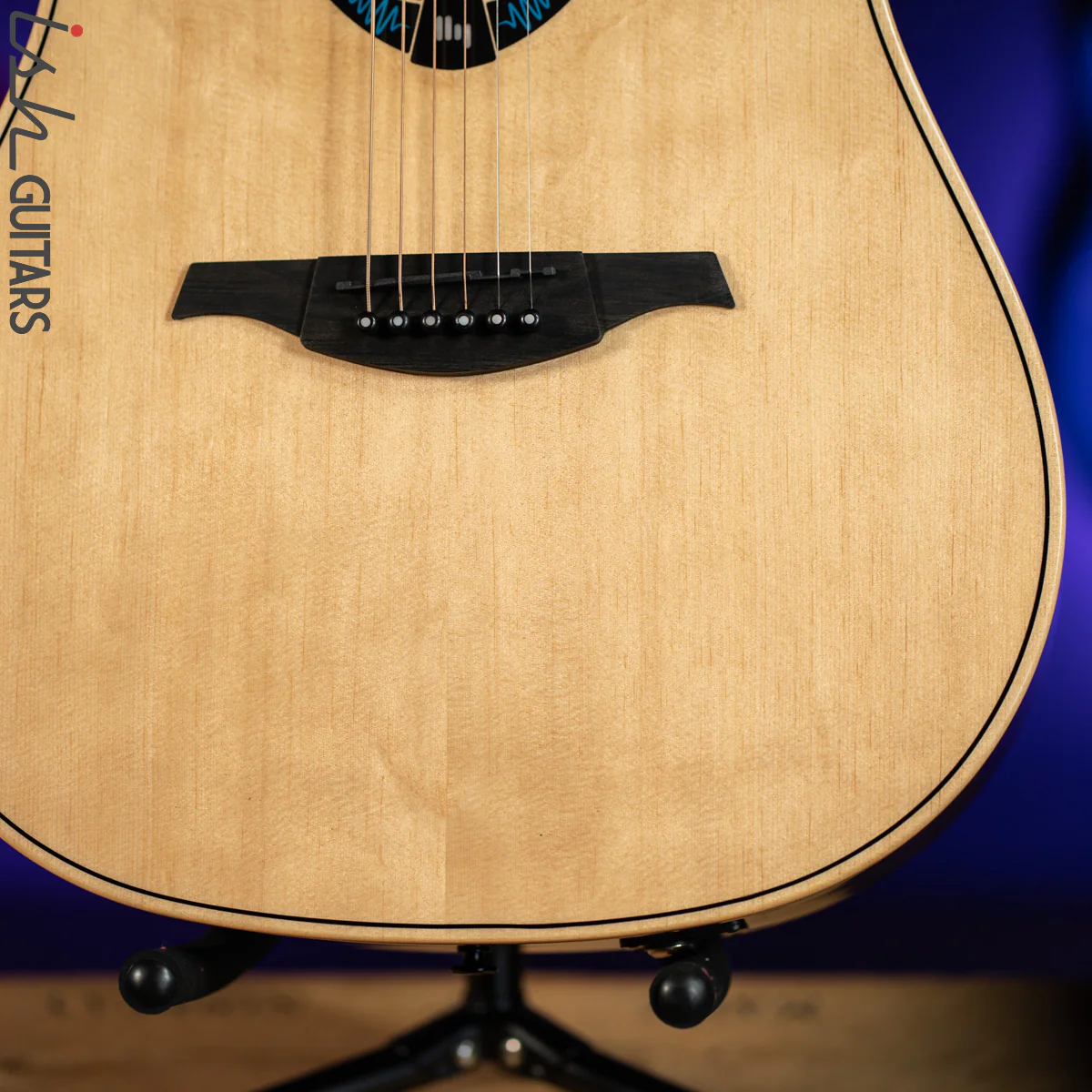 Lâg THV30DCE Dreadnought Hyvibe Tramontane Smart Guitar - Image 4