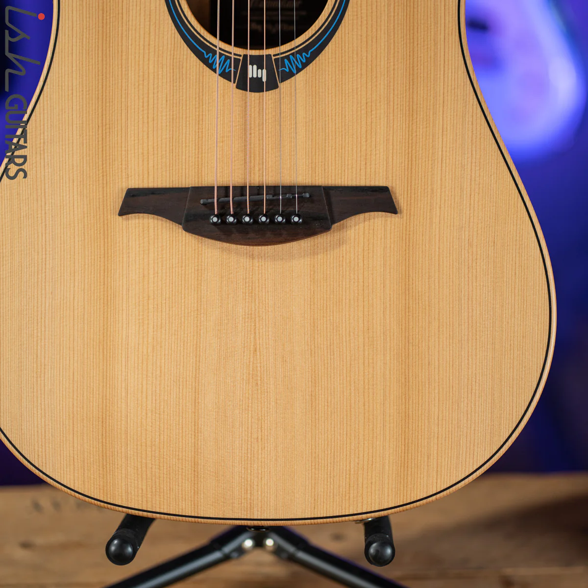 Lag Tramontane HyVibe THV10DCE Acoustic Electric Smart Guitar Natural - Image 4