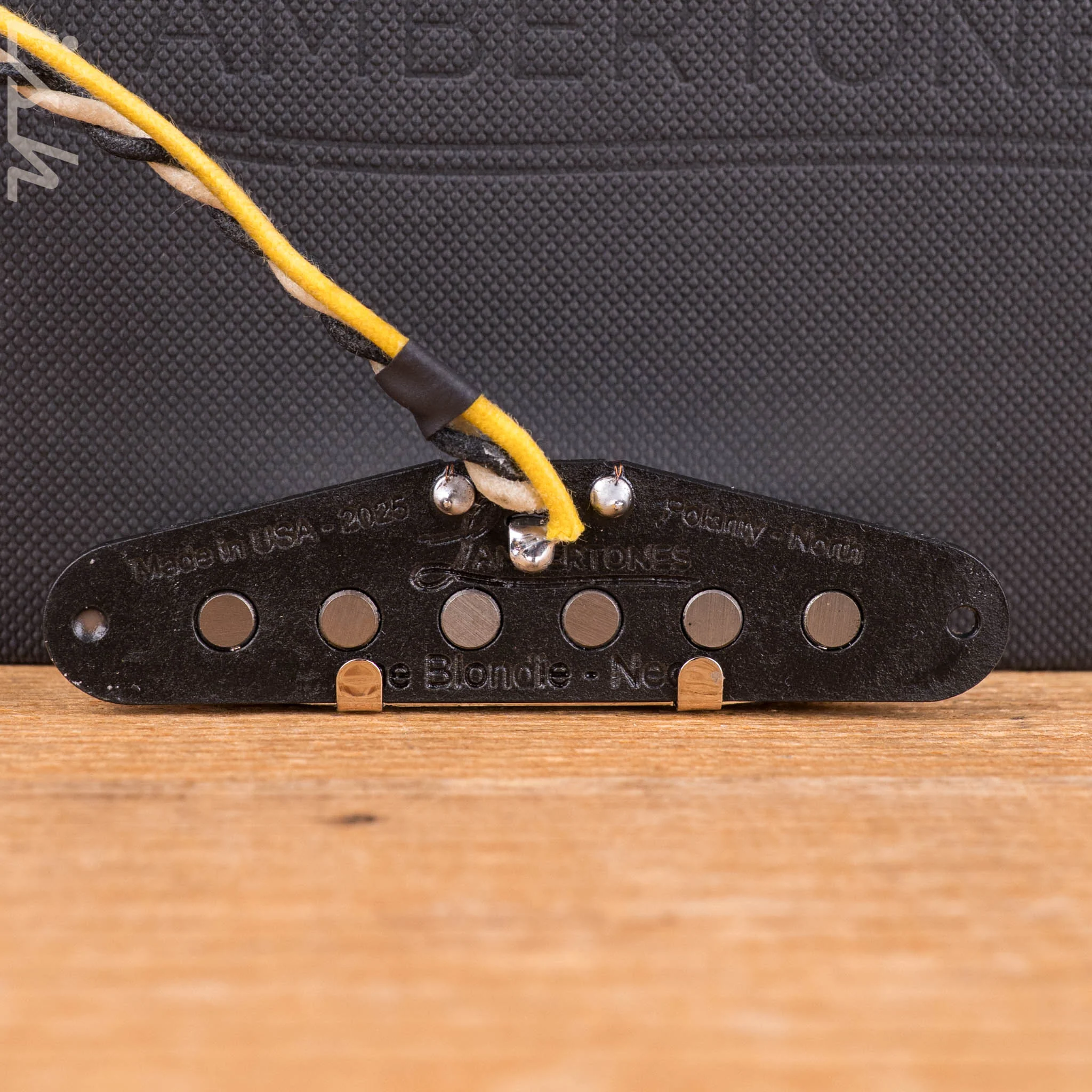 Lambertones "The Blondie" Single Coil Pickup Set Three Wire - Image 6