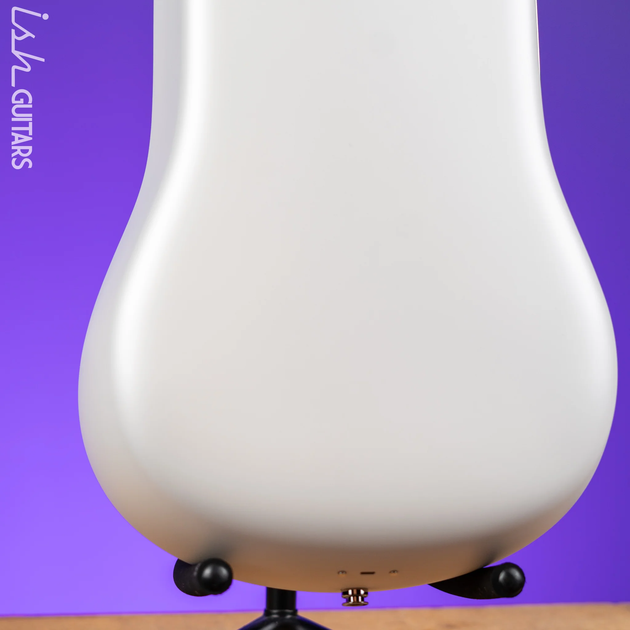 Lava Music LAVA ME 4 Carbon 36" Smart Acoustic-Electric Guitar White (w/ Airflow Bag) - Image 10