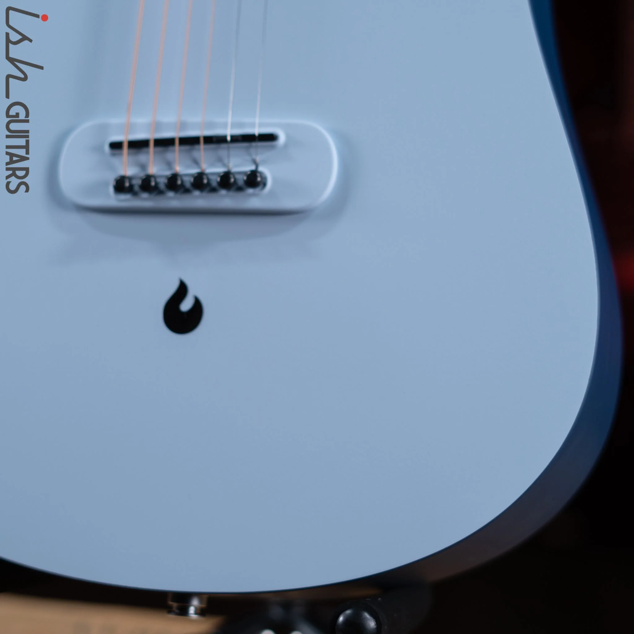 Lava Music Blue Lava Smart Acoustic Guitar Ice Blue/ Ocean Blue w/ Airflow Bag Demo - Image 4