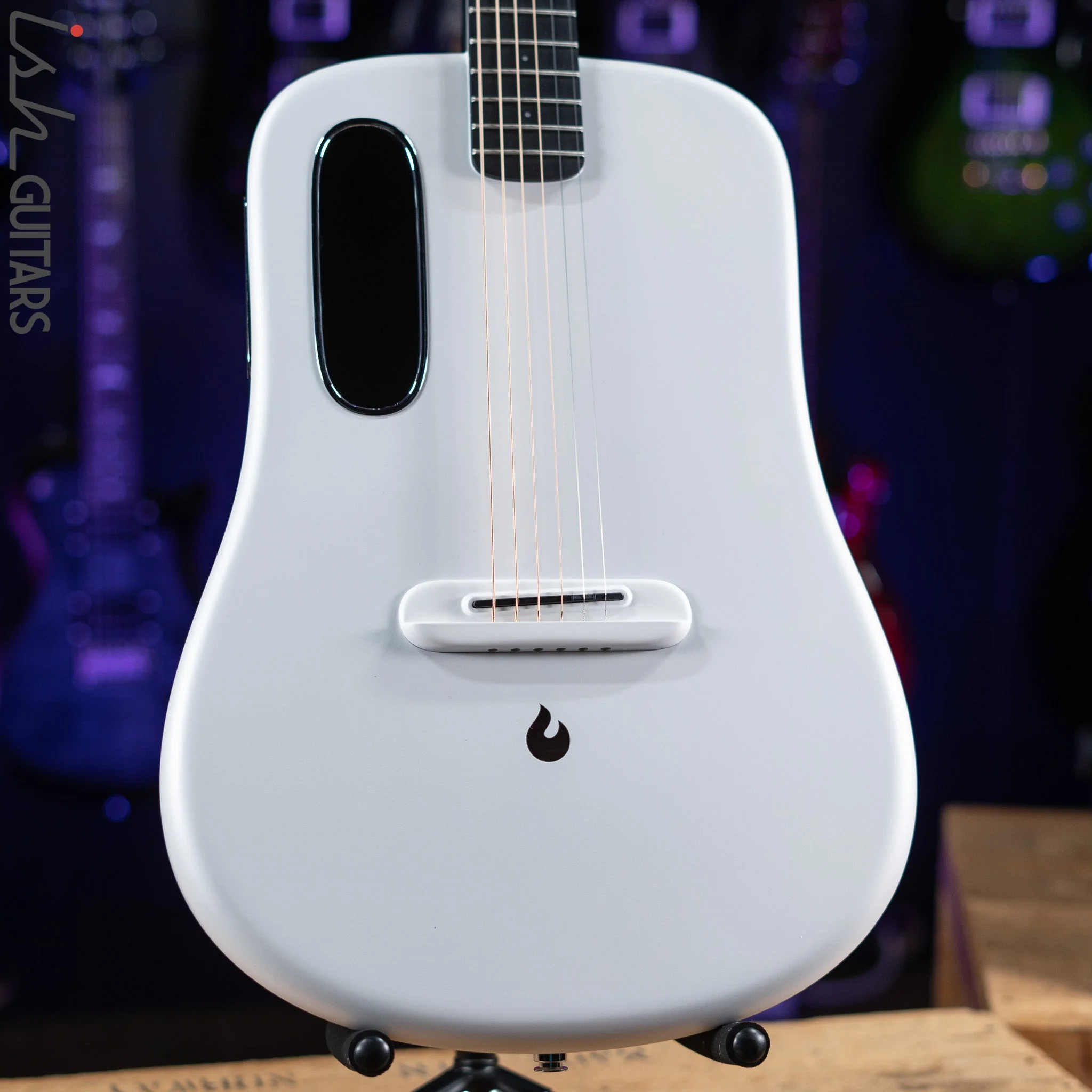Lava Music Lava Me 3 Smart Acoustic Guitar 38" White w/ Space Bag