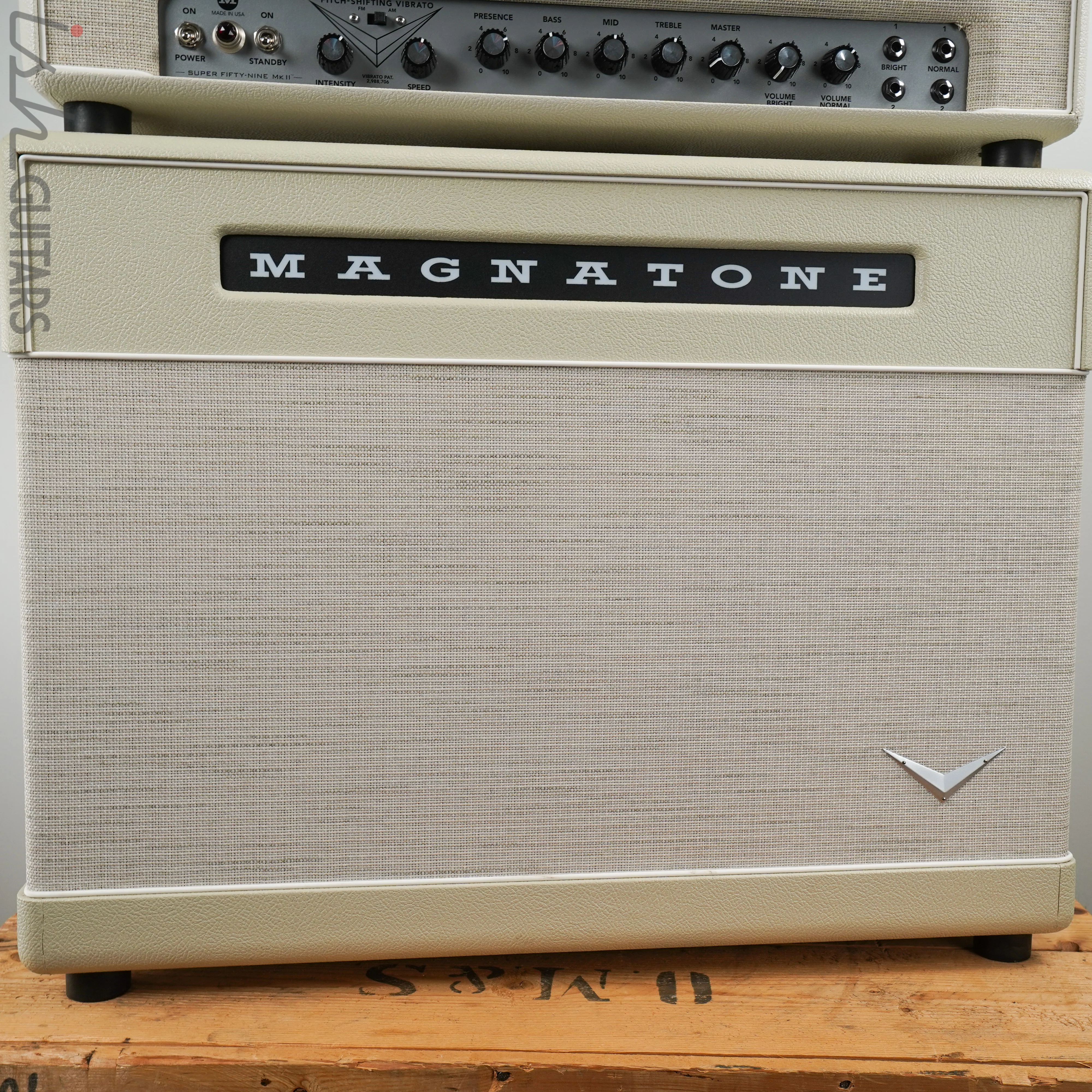 Magnatone Limited Edition White Super 59 MKII Head and Cabinet - Image 6