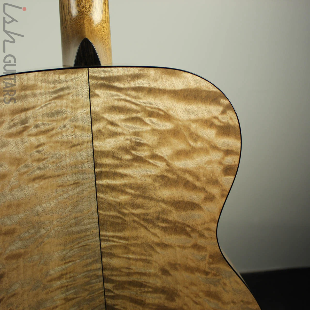 Martin 000-28 Custom Shop Deep Quilted Maple Back and Sides - Image 10