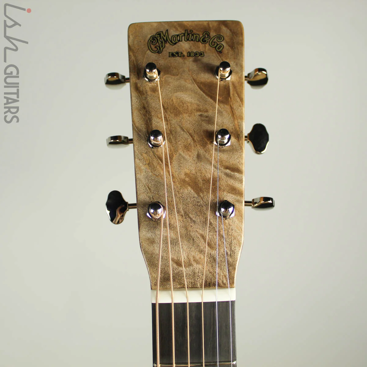 Martin 000-28 Custom Shop Deep Quilted Maple Back and Sides - Image 6