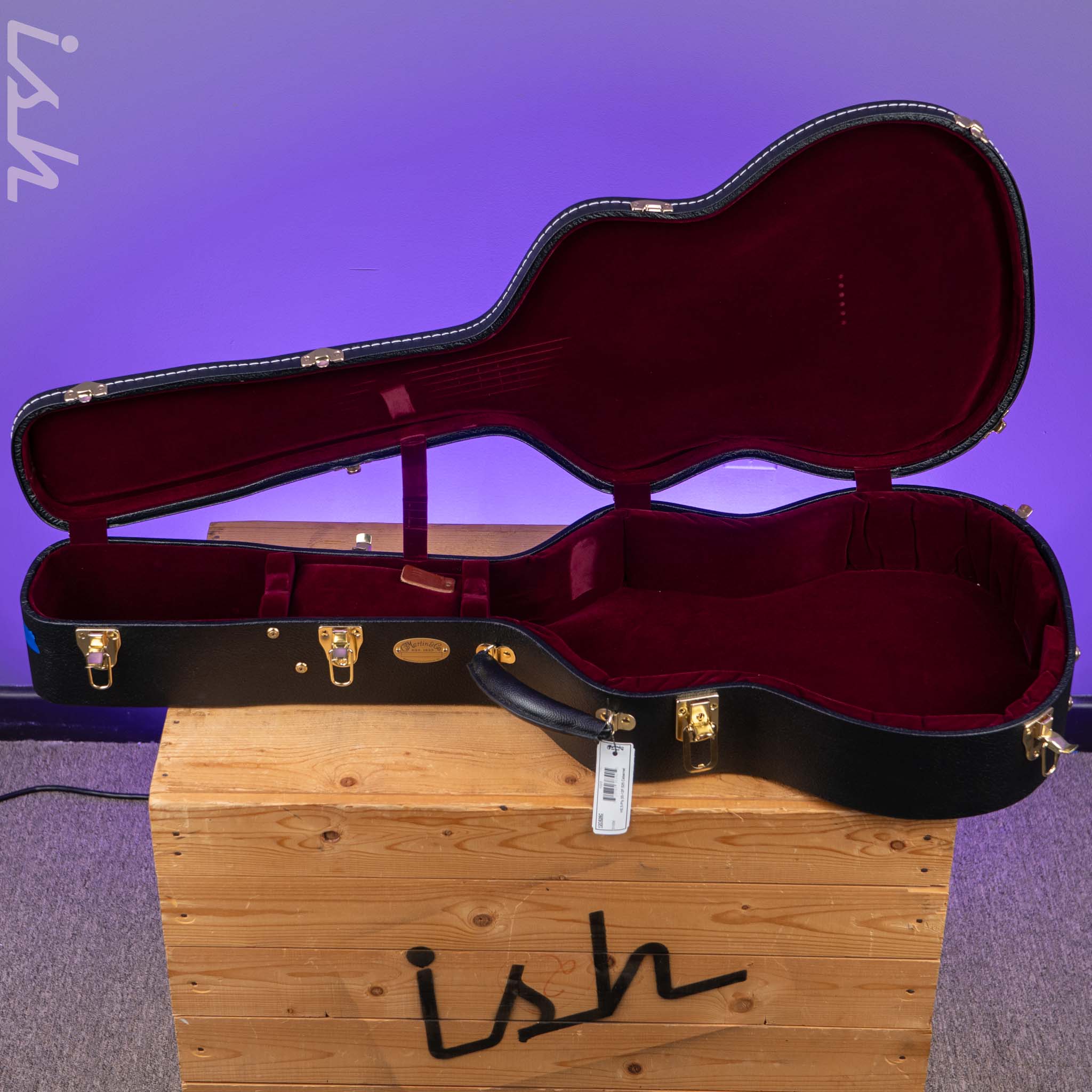 Martin Custom Shop 00-12 Slotted Claro Walnut w/ Flamed Maple Binding - Image 15