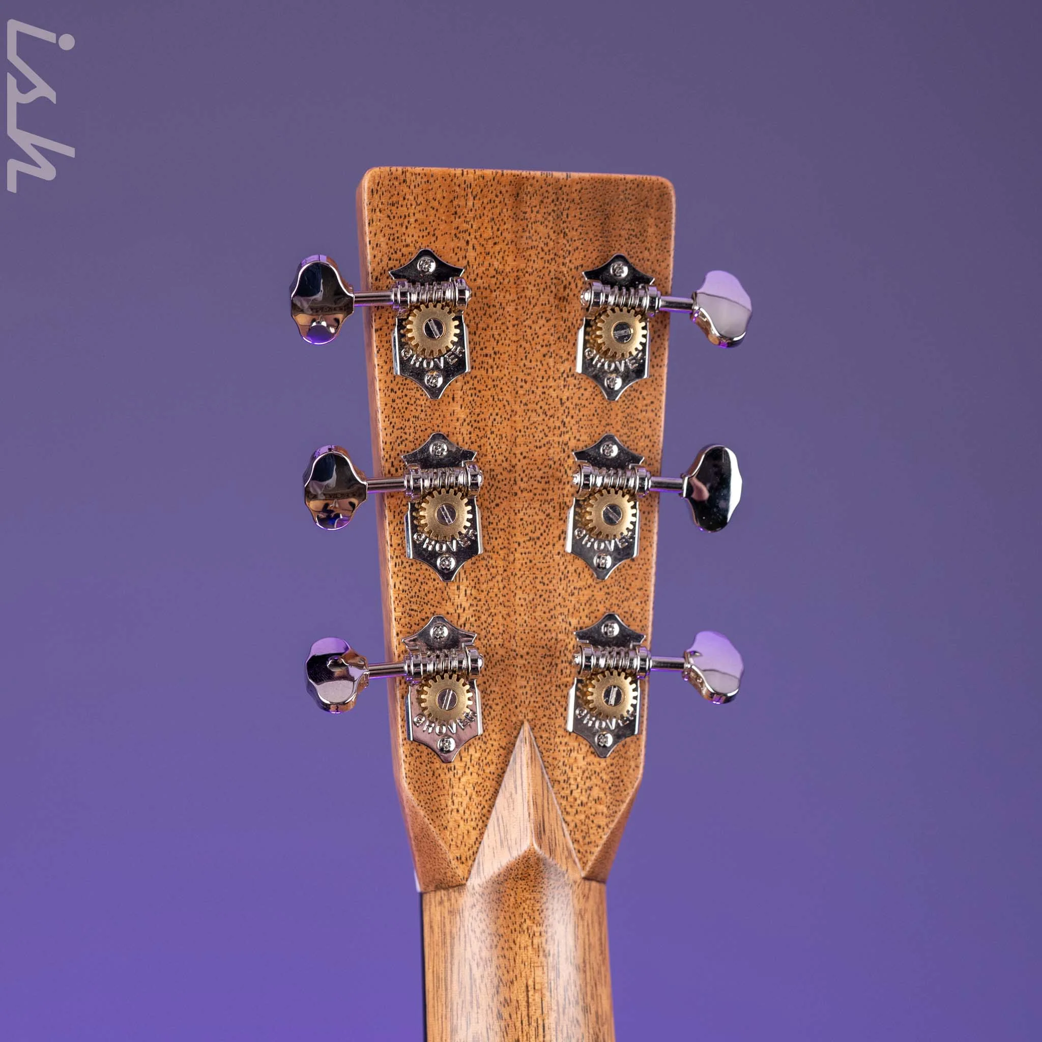 Martin Custom Shop 00-28 Style Western Red Cedar w/ Premium Quilted Maple Back & Sides - Image 13