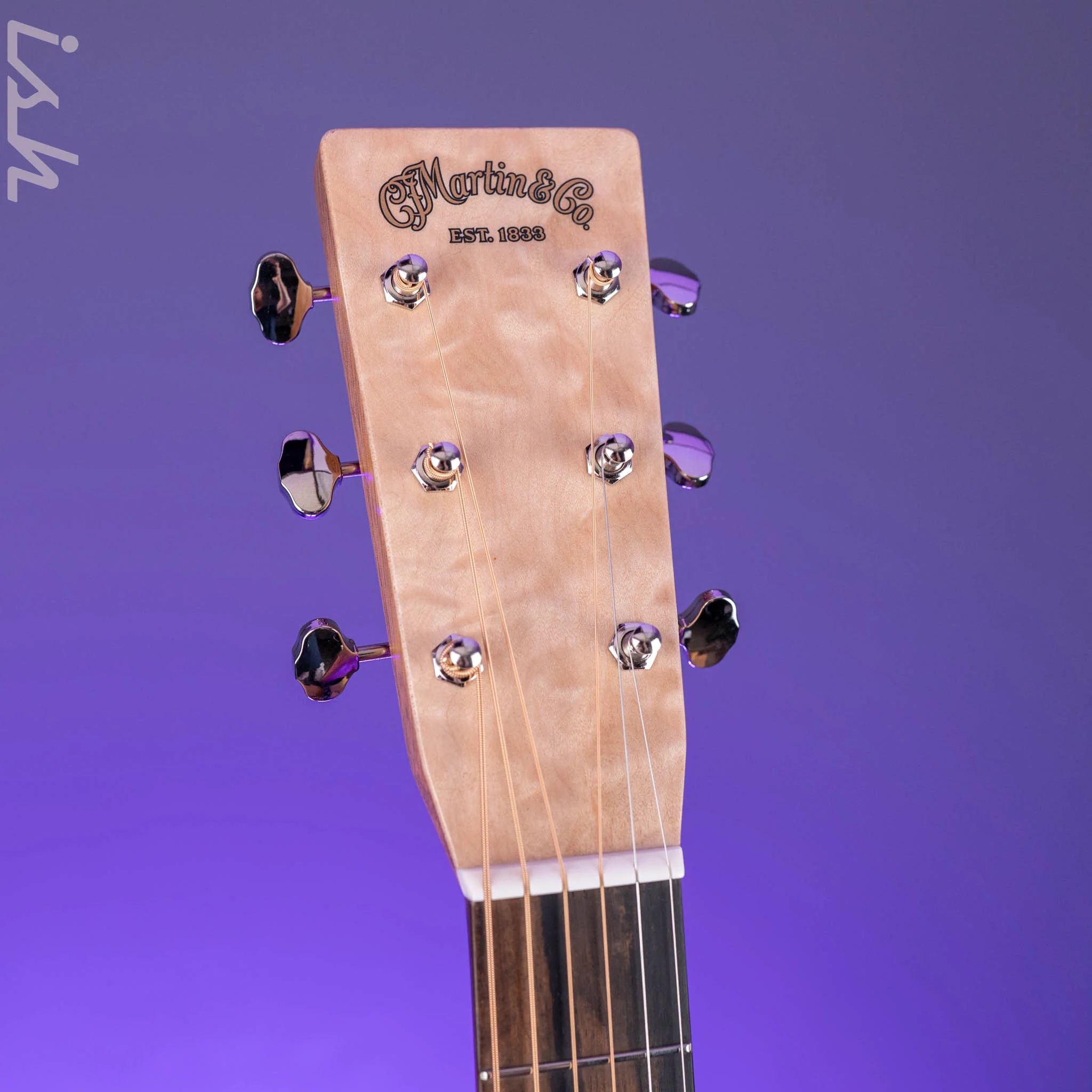 Martin Custom Shop 00-28 Style Western Red Cedar w/ Premium Quilted Maple Back & Sides - Image 8