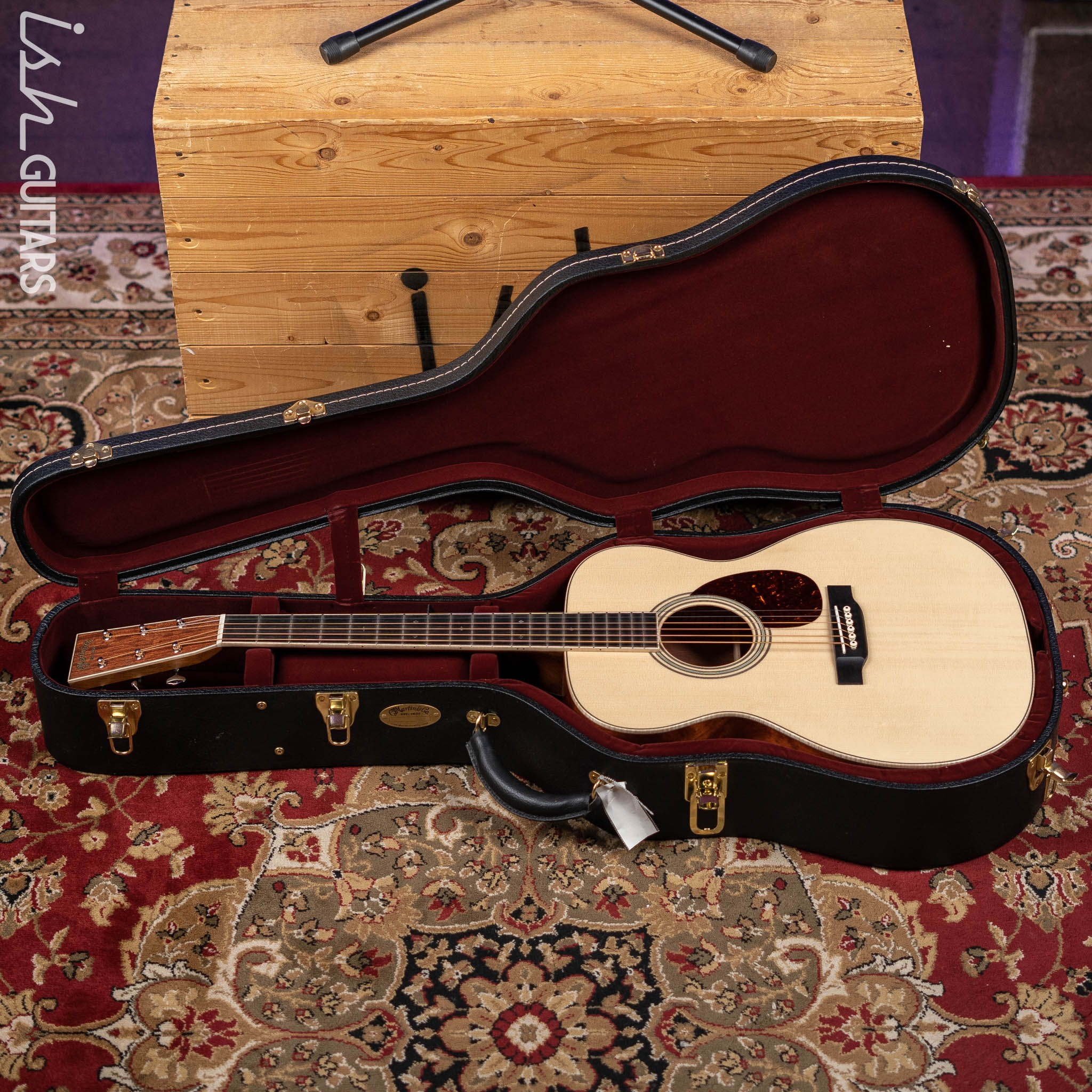 Martin Custom Shop OM-28 Acoustic Guitar Quilted Bubinga Natural - Image 14