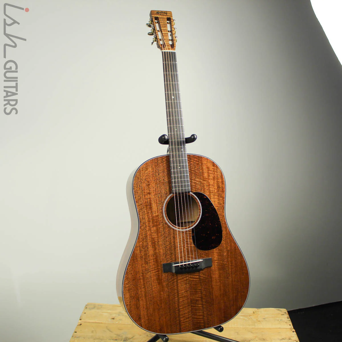 Martin Custom Shop D-1 DSS Slope Shoulder 12 Fret Dreadnought Flamed Mahogany - Image 3