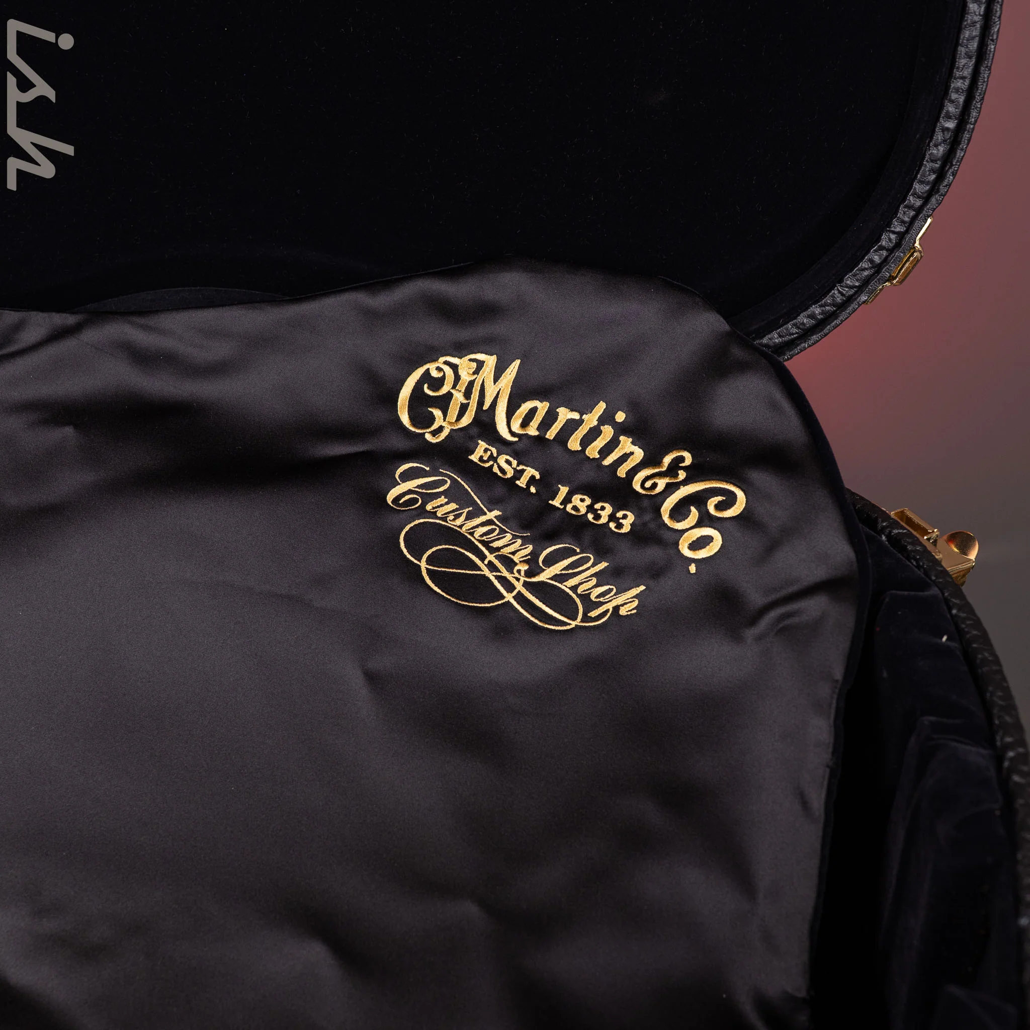 Martin Custom Shop Dreadnought Acoustic Guitar Case D-14Fret - Image 2