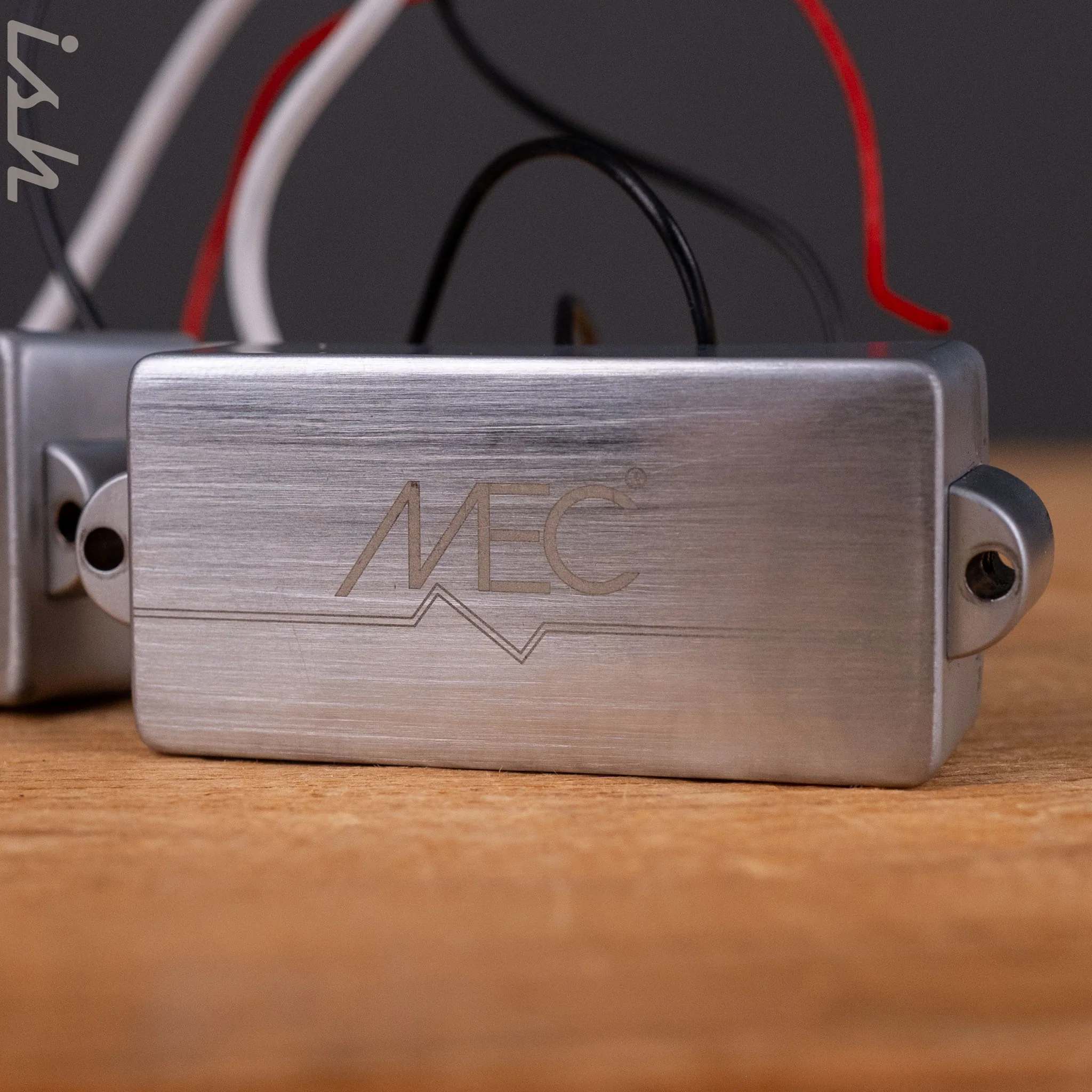 MEC Active P-Style 5-String Bass Pickups Brushed Chrome (Neck Pickup) - Image 2