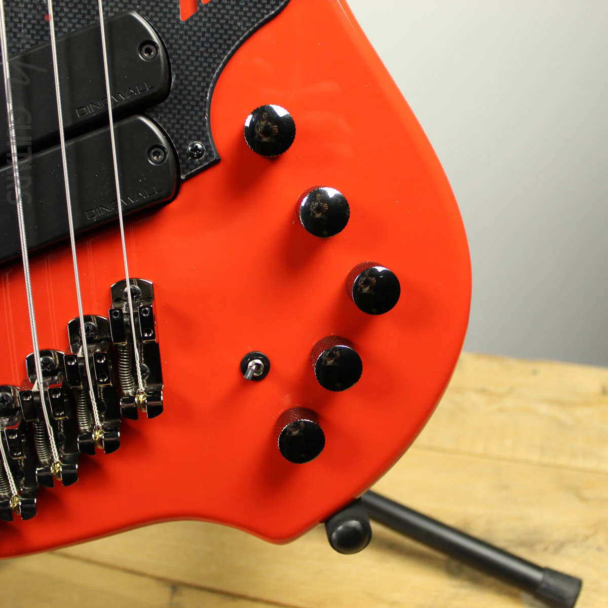 Dingwall NG2 5-String Ferrari Red B-STOCK - Image 3