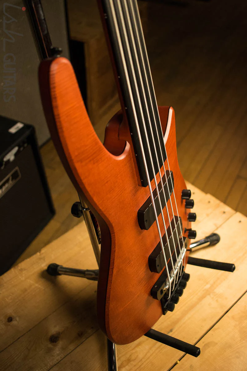 NS Designs CR5 Radius Electric Bass 5 String Fretless Piezo - Image 6