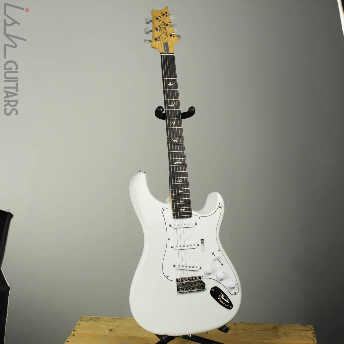 2018 Paul Reed Smith PRS John Mayer Silver Sky Electric Guitar Frost (GIG BAG) - Image 2