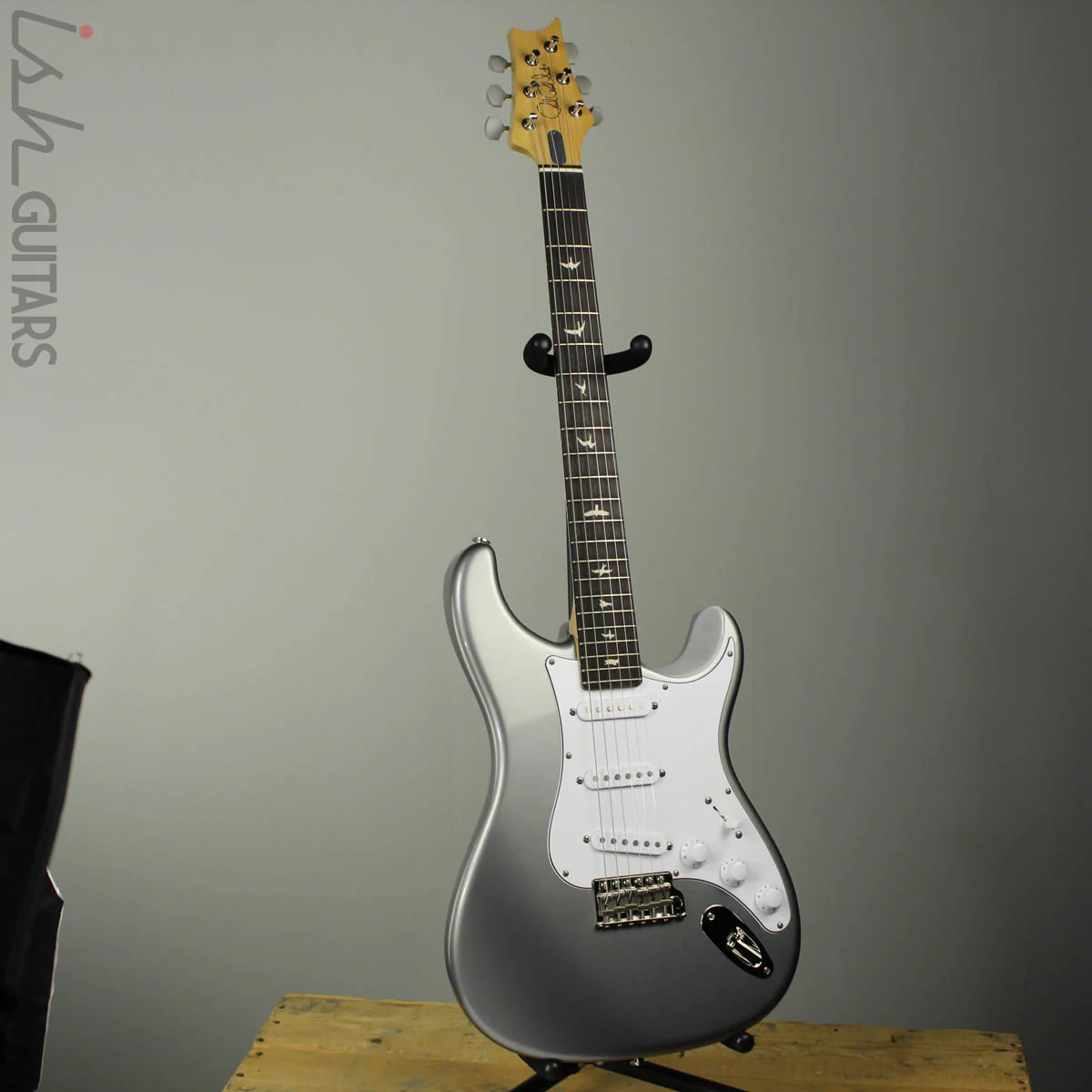 2018 Paul Reed Smith PRS John Mayer Silver Sky Guitar Tungsten (GIG BAG) - Image 2