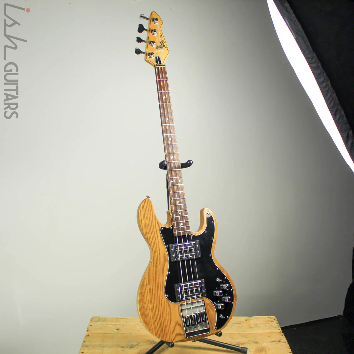 Peavey T-40 Bass Natural - Image 2