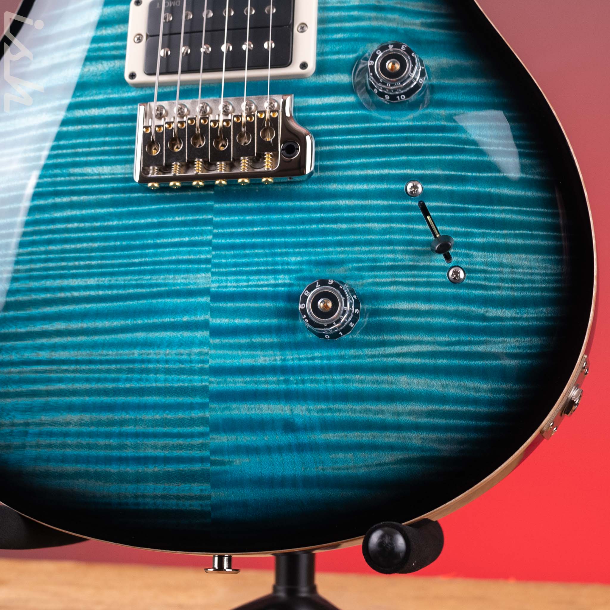 PRS 40th Anniversary Custom 24 Limited Edition Sub Zero Smokeburst - Image 5