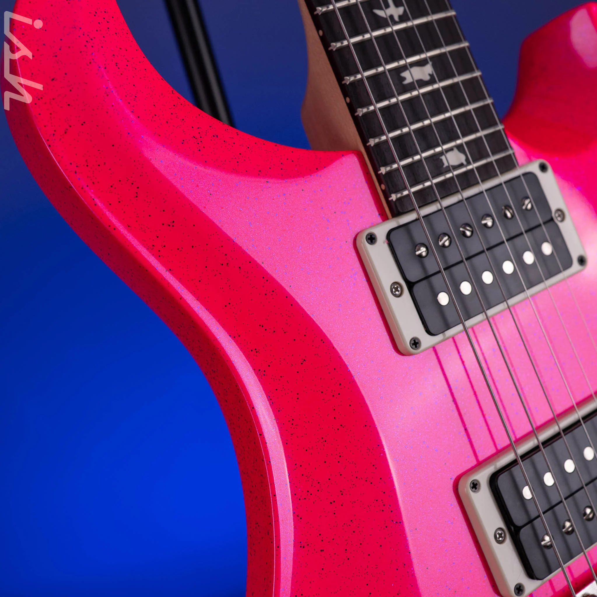 PRS CE 24 Sprayer's Choice Neon Pink Hollowflake Blue Speckle - Image 5