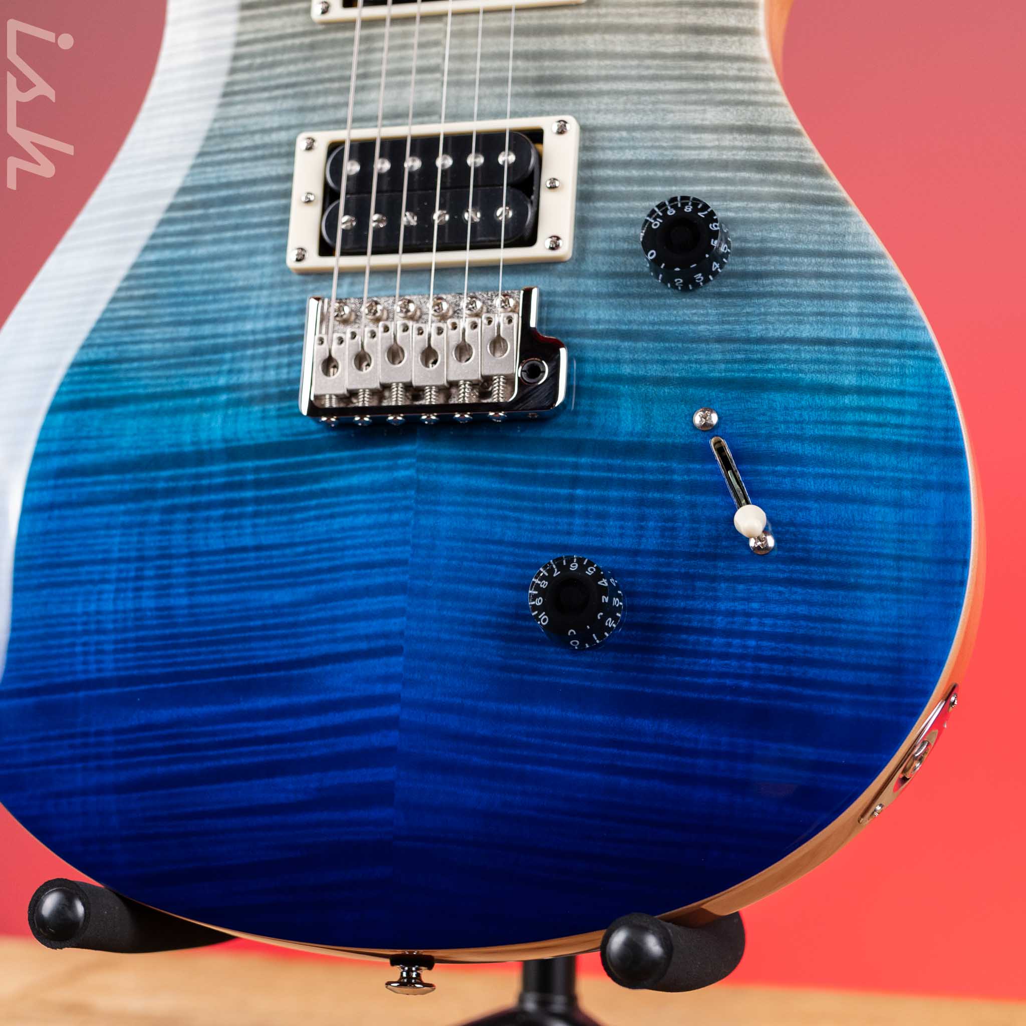 PRS SE Custom 24 Electric Guitar Blue Fade - Image 4