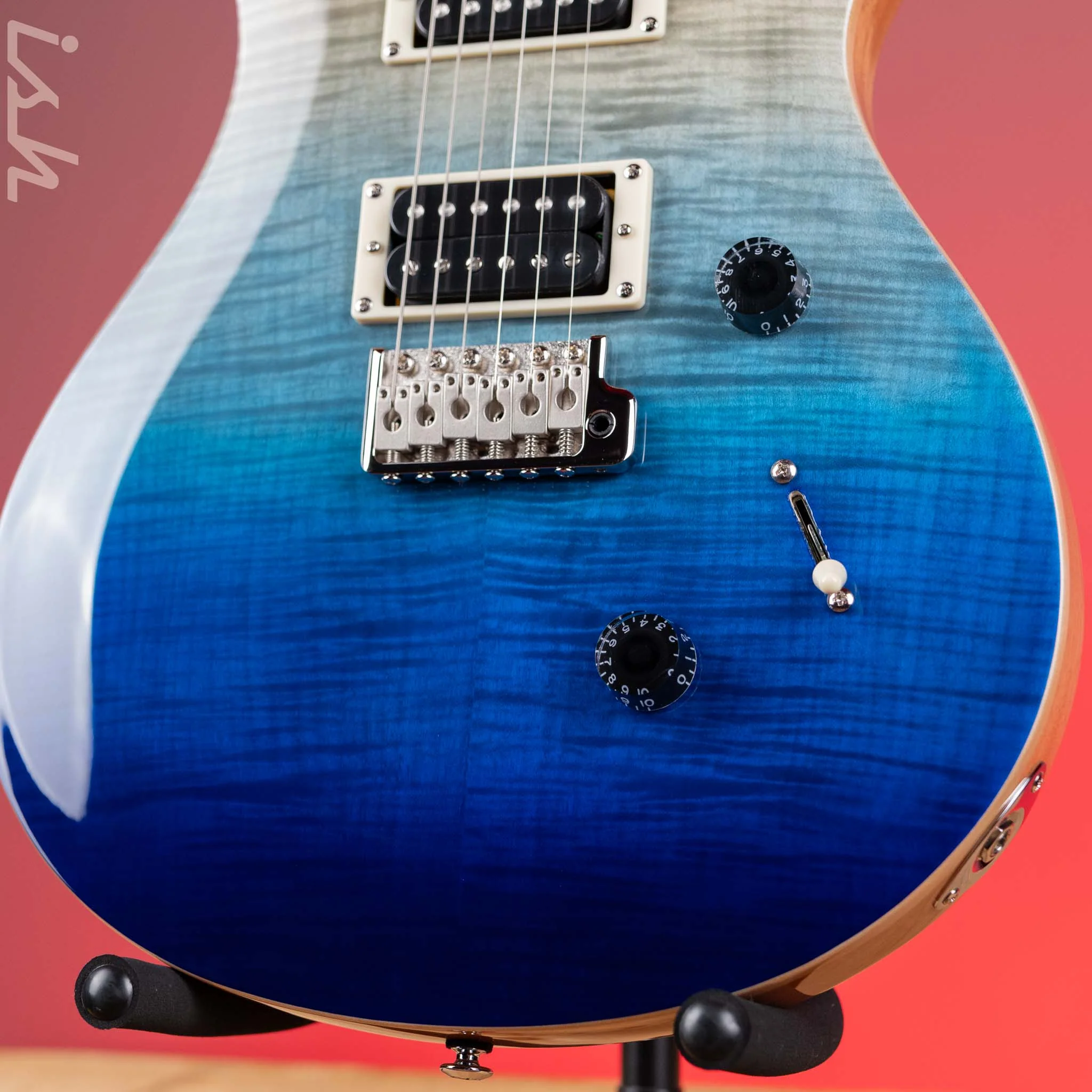 PRS SE Custom 24 Electric Guitar Blue Fade Demo - Image 4