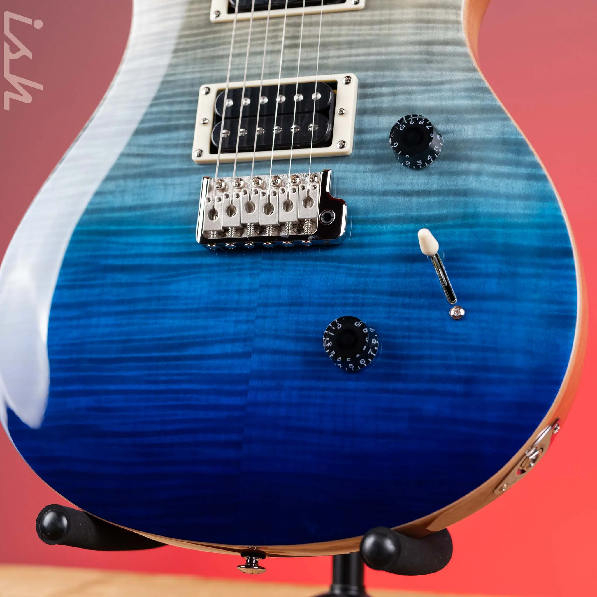 PRS SE Custom 24 Electric Guitar Blue Fade Demo - Image 4