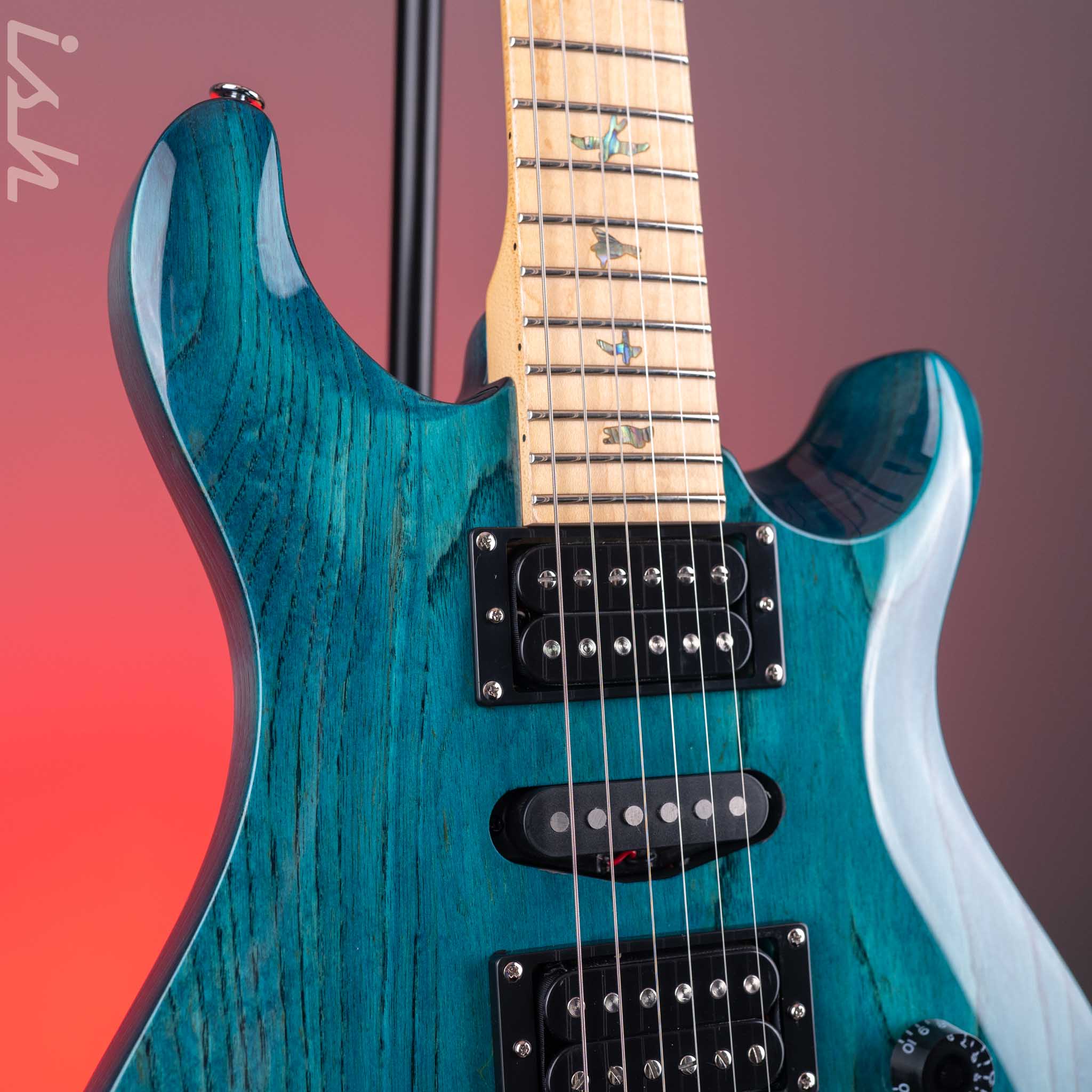PRS SE Swamp Ash Special Electric Guitar Iri Blue - Image 3