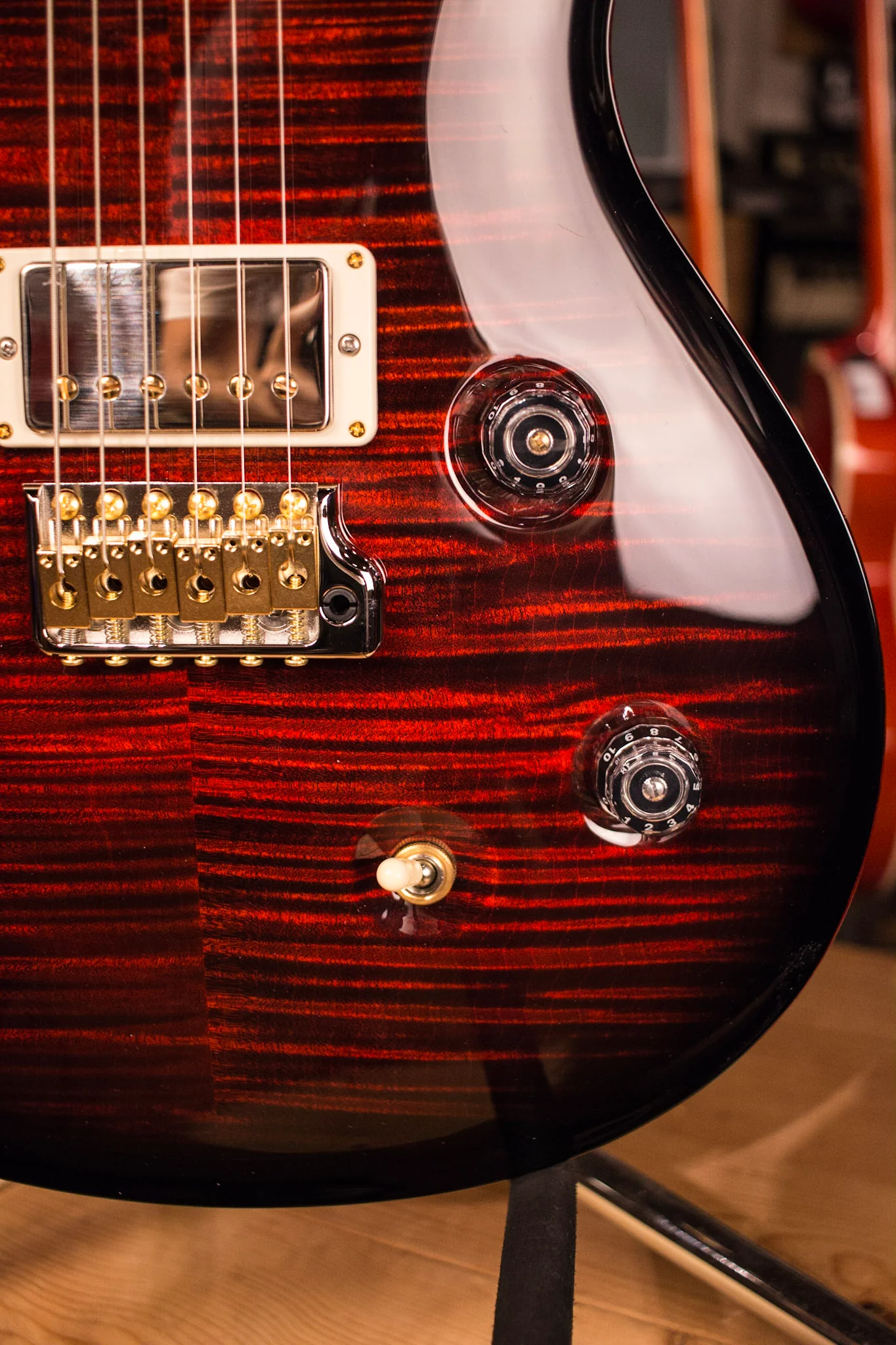 2017 PRS Paul Reed Smith Singlecut Tremolo CUSTOM 10 Top Fire Red SmokeWrap Burst - Image 4