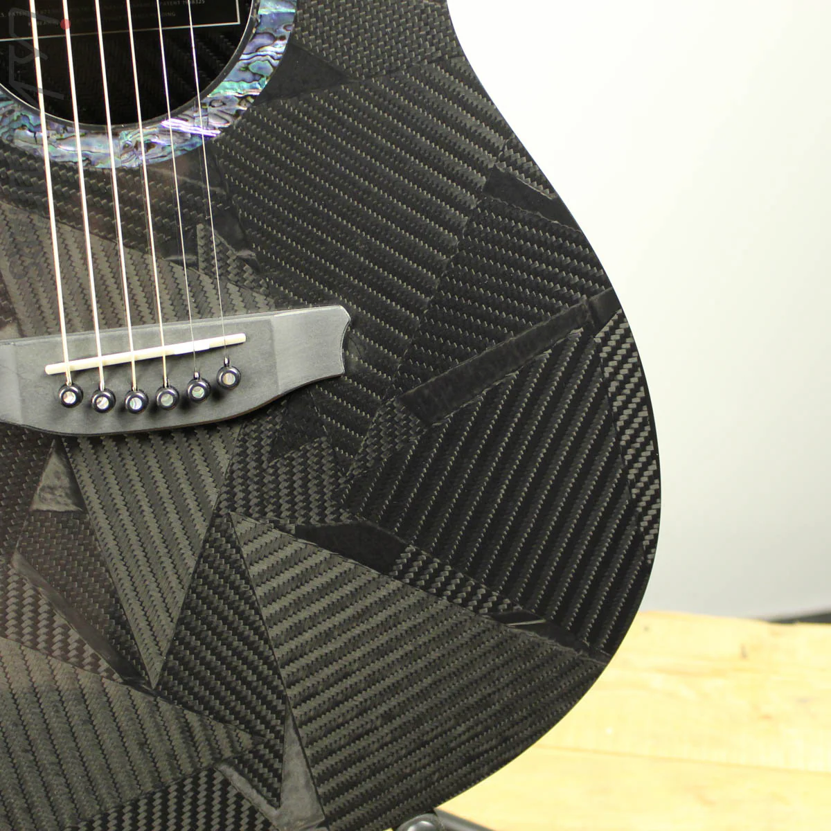 RainSong Black Ice BI-OM1000N2 Graphite Acoustic - Image 3