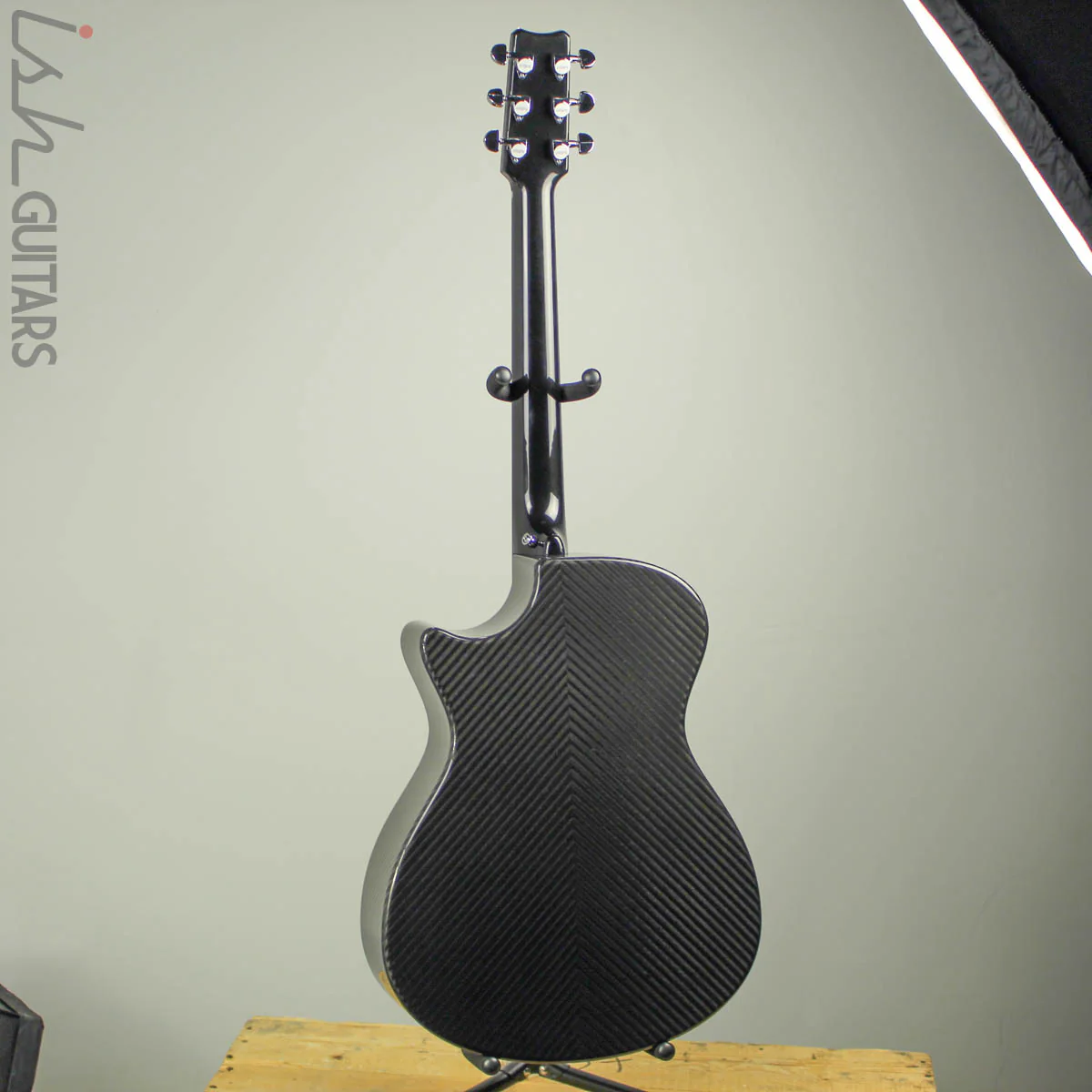 RainSong Black Ice BI-OM1000N2 Graphite Acoustic - Image 7