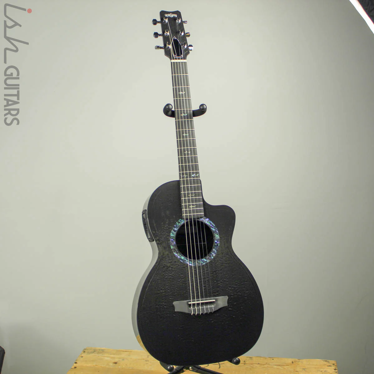 Rainsong CO-PA9000NS Concert Series Parlor Nylon Carbon Fiber Acoustic - Image 2