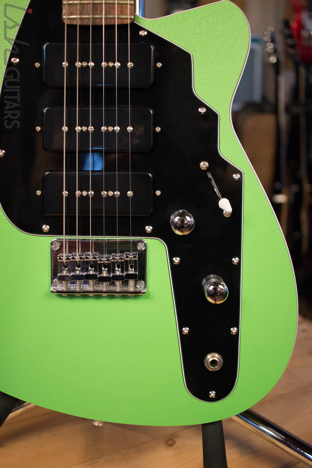 2000's USA Reverend Guitar Slingshot Custom Lime Green RARE - Image 4