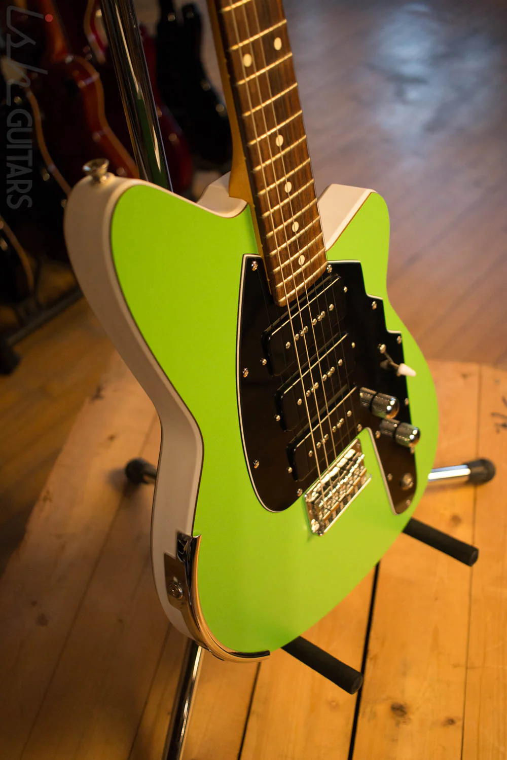 2000's USA Reverend Guitar Slingshot Custom Lime Green RARE - Image 6