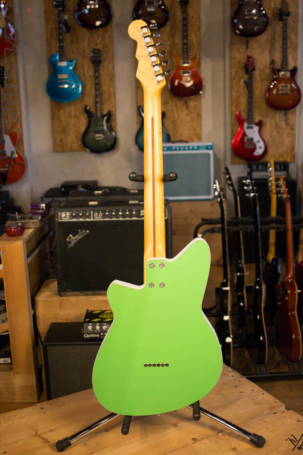 2000's USA Reverend Guitar Slingshot Custom Lime Green RARE - Image 8