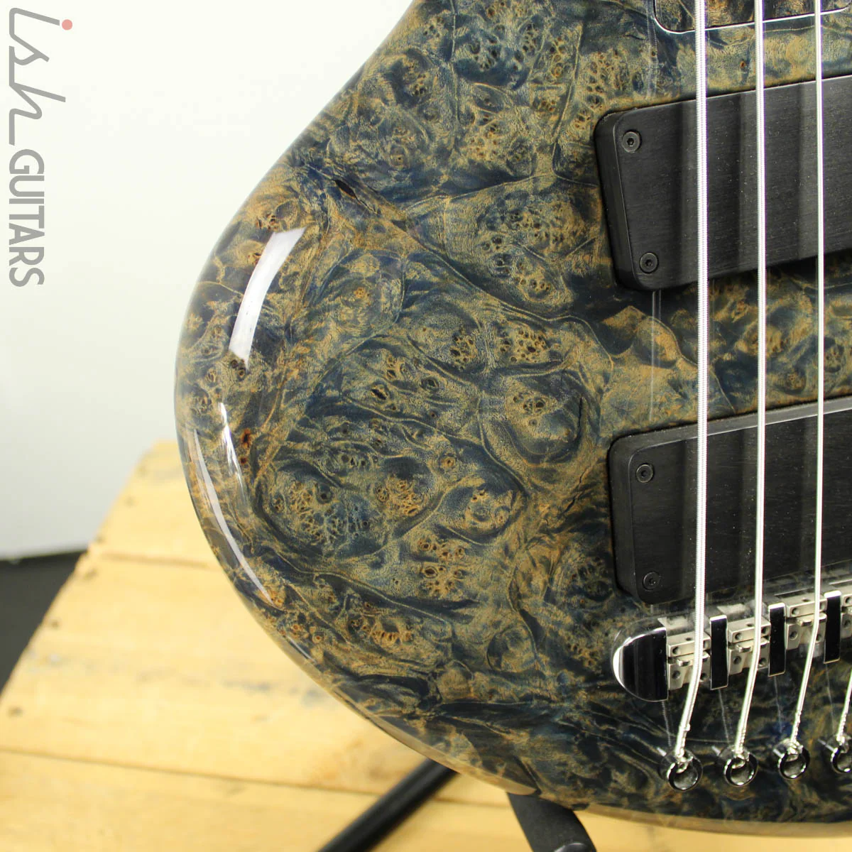 Ritter R8 Singlecut Bass Guitar Solid Maple Burl - Image 5