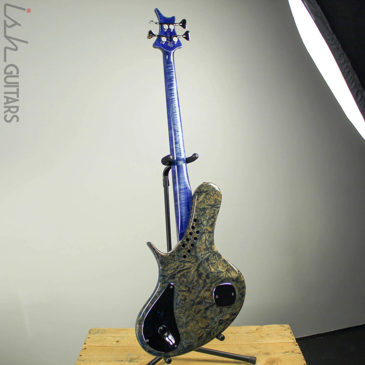 Ritter R8 Singlecut Bass Guitar Solid Maple Burl - Image 8