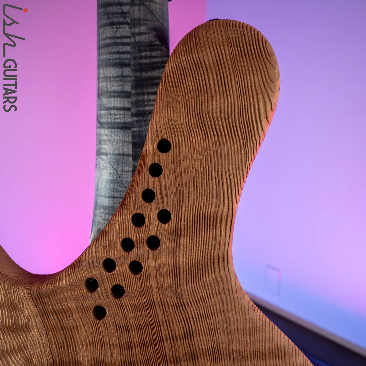 Ritter R8 Singlecut Bass Guitar Sandblasted Quilted Redwood - Image 11