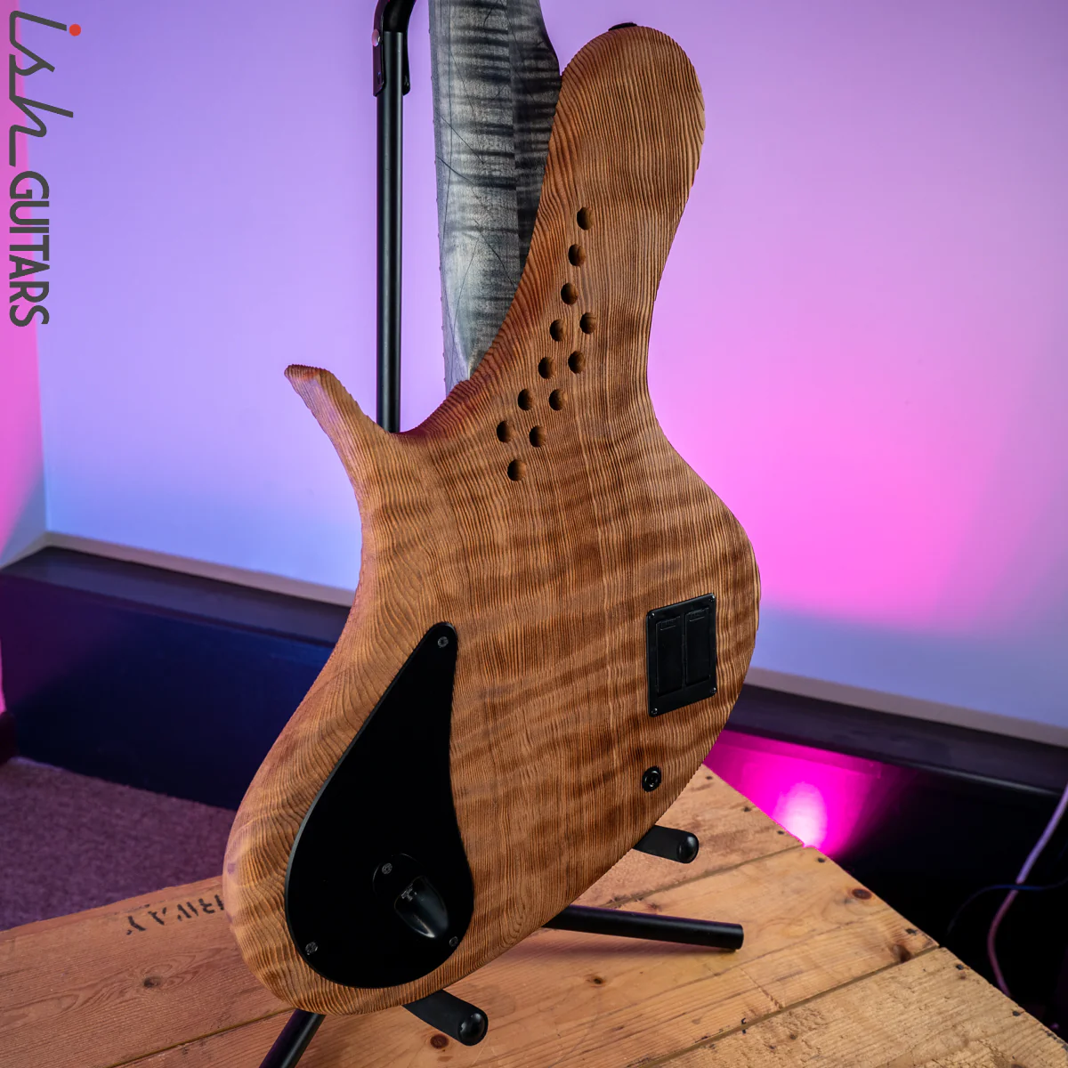 Ritter R8 Singlecut Bass Guitar Sandblasted Quilted Redwood - Image 14