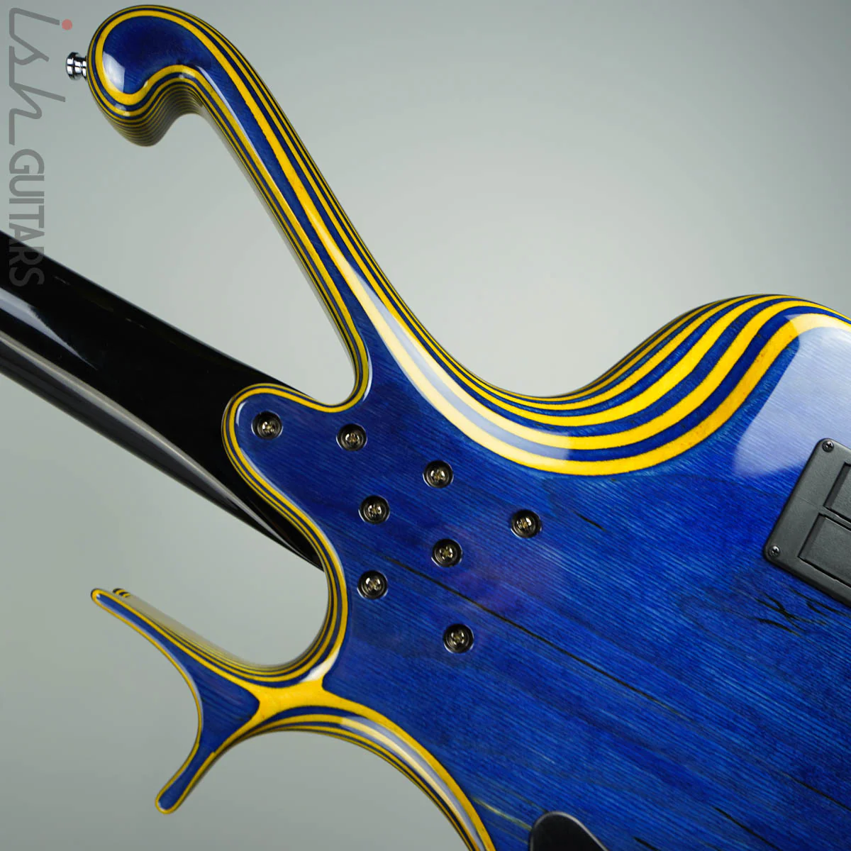 Ritter Raptor 4 String Bass Guitar Blue Yellow High Density Ply - Image 7