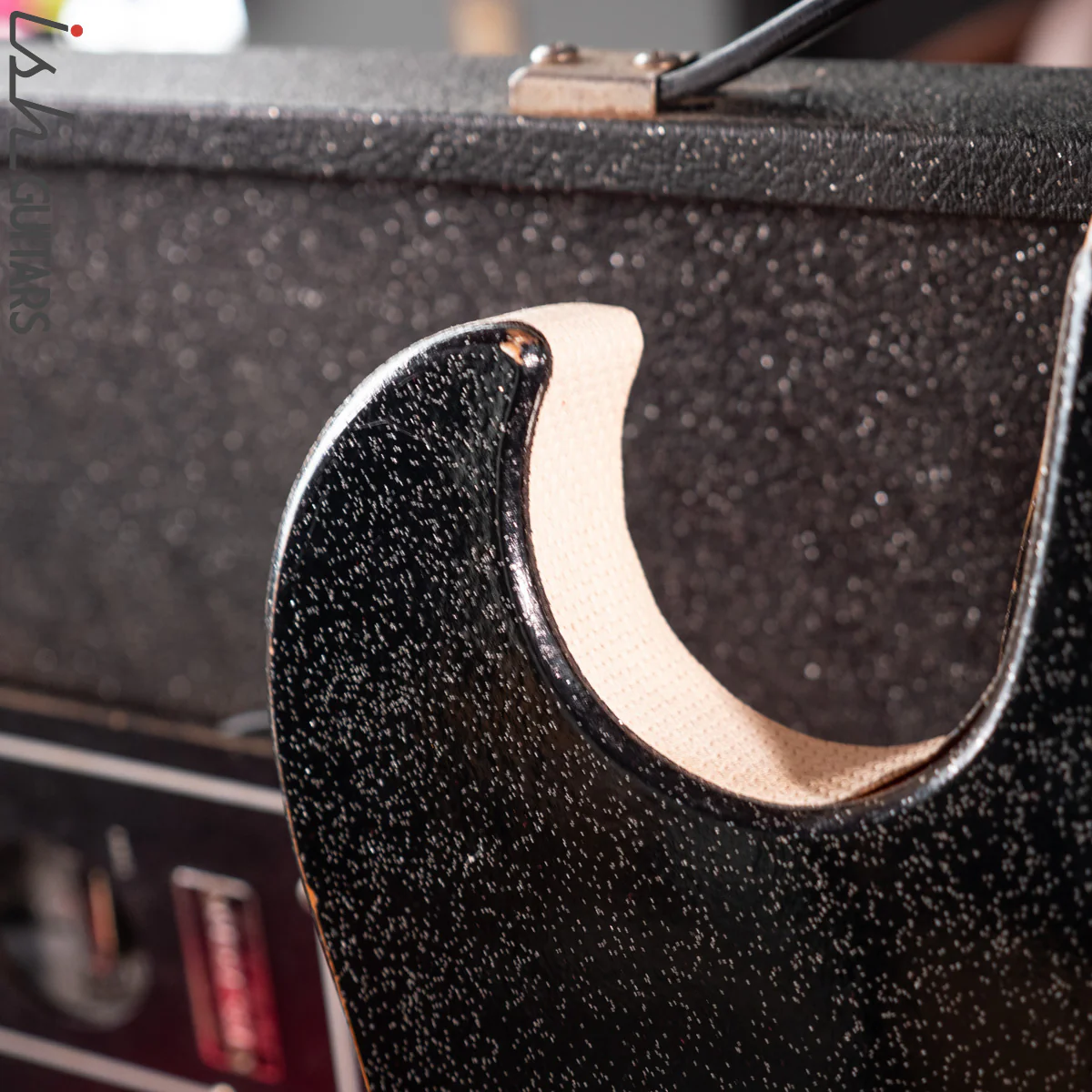 1960s Sears Silvertone Model 1448 Guitar and Amplifier Case - Image 12